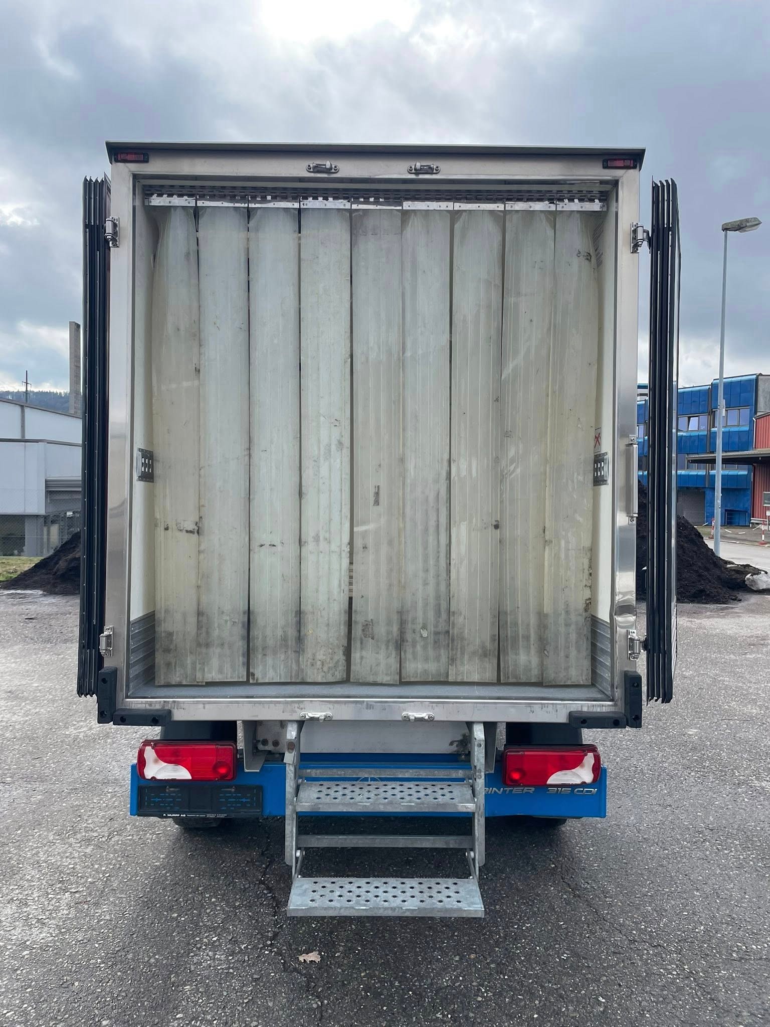 MERCEDES-BENZ Sprinter 315 CDI Standard 9G-TRONIC FWD-image-9
