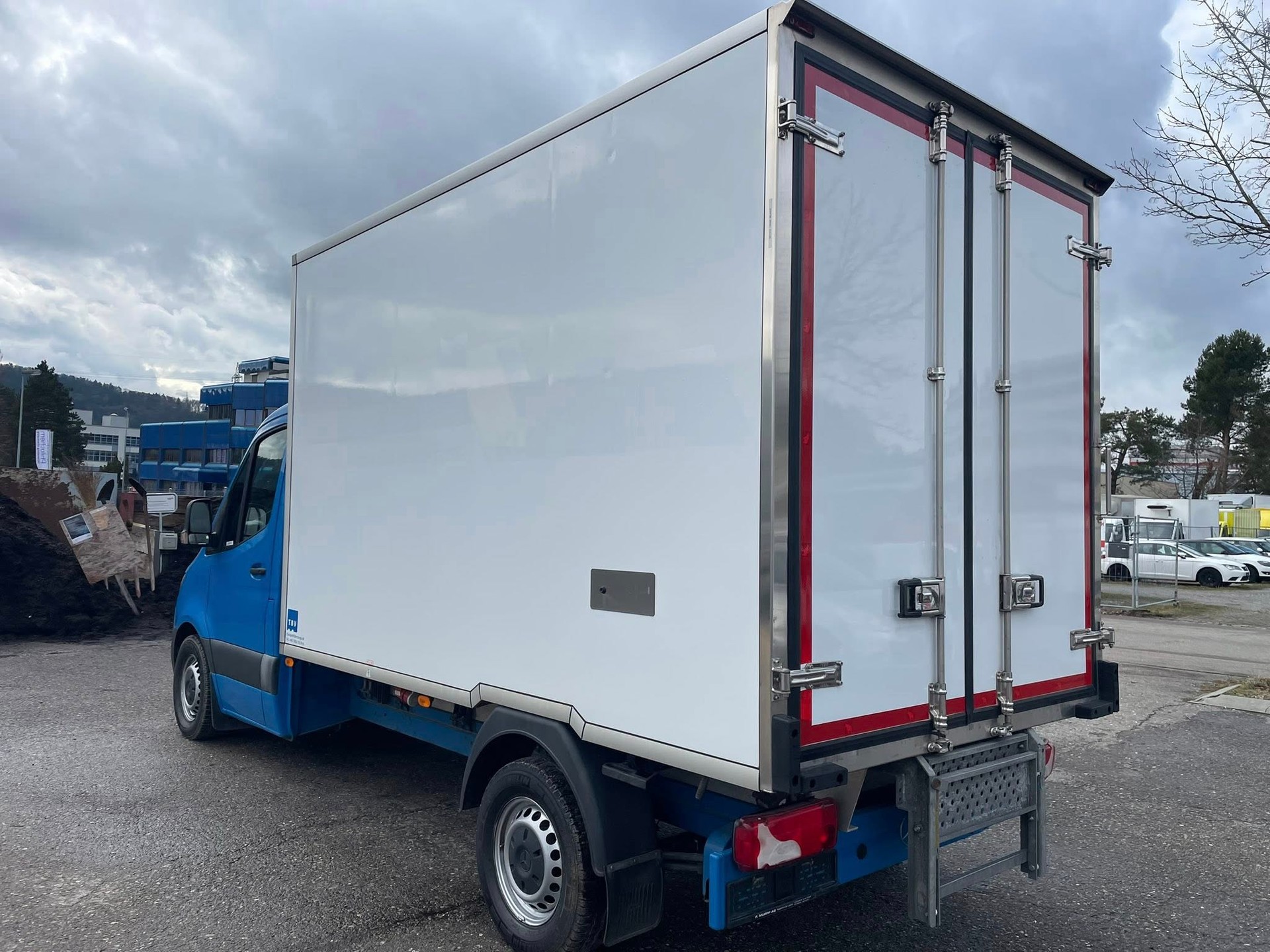 MERCEDES-BENZ Sprinter 315 CDI Standard 9G-TRONIC FWD-image-7