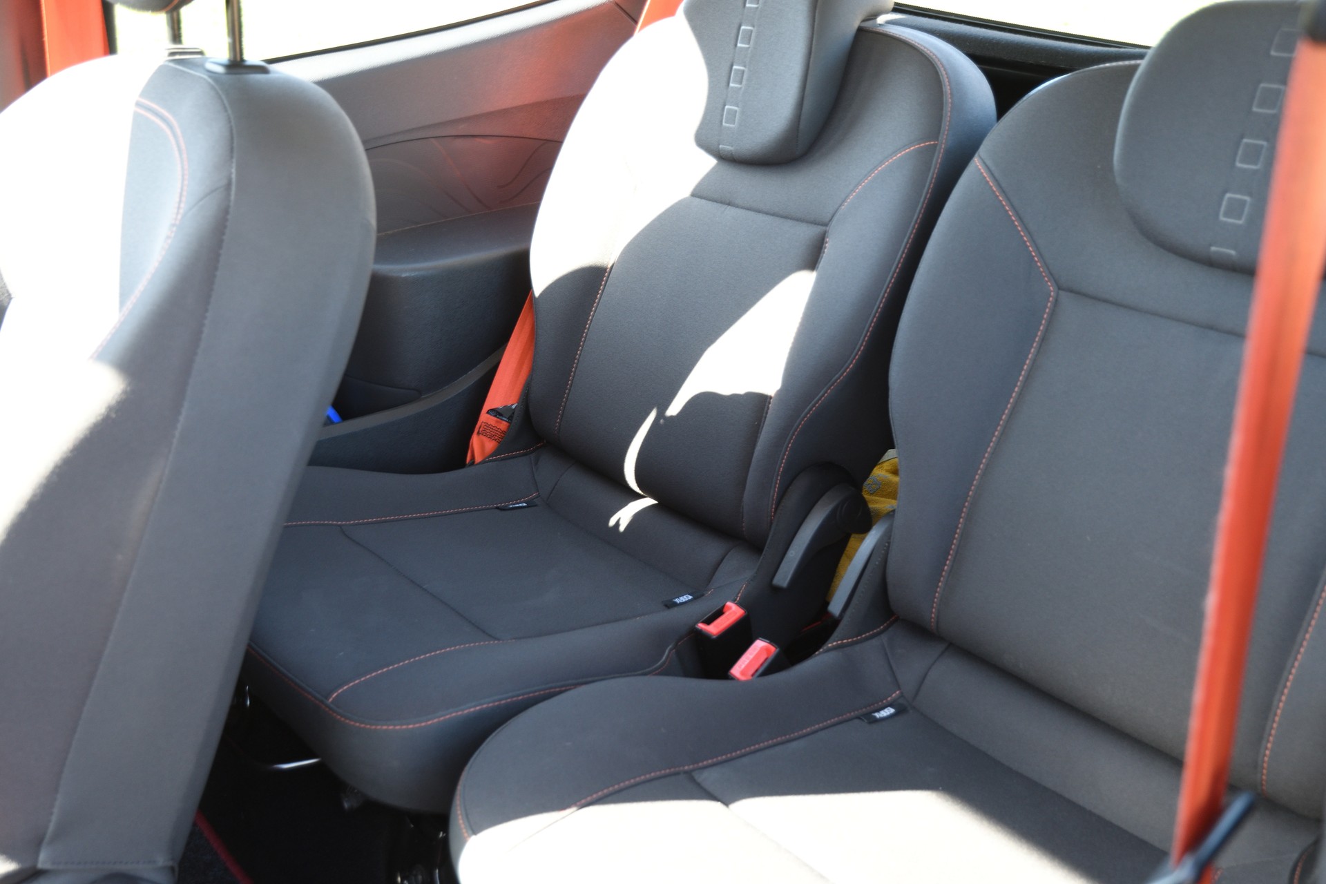 RENAULT Twingo 1.6 16V RS (Sport)-image-5