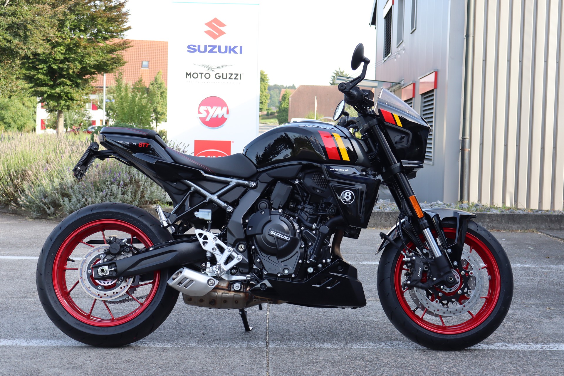 SUZUKI GSX-8TT ABS / TCS-image-0