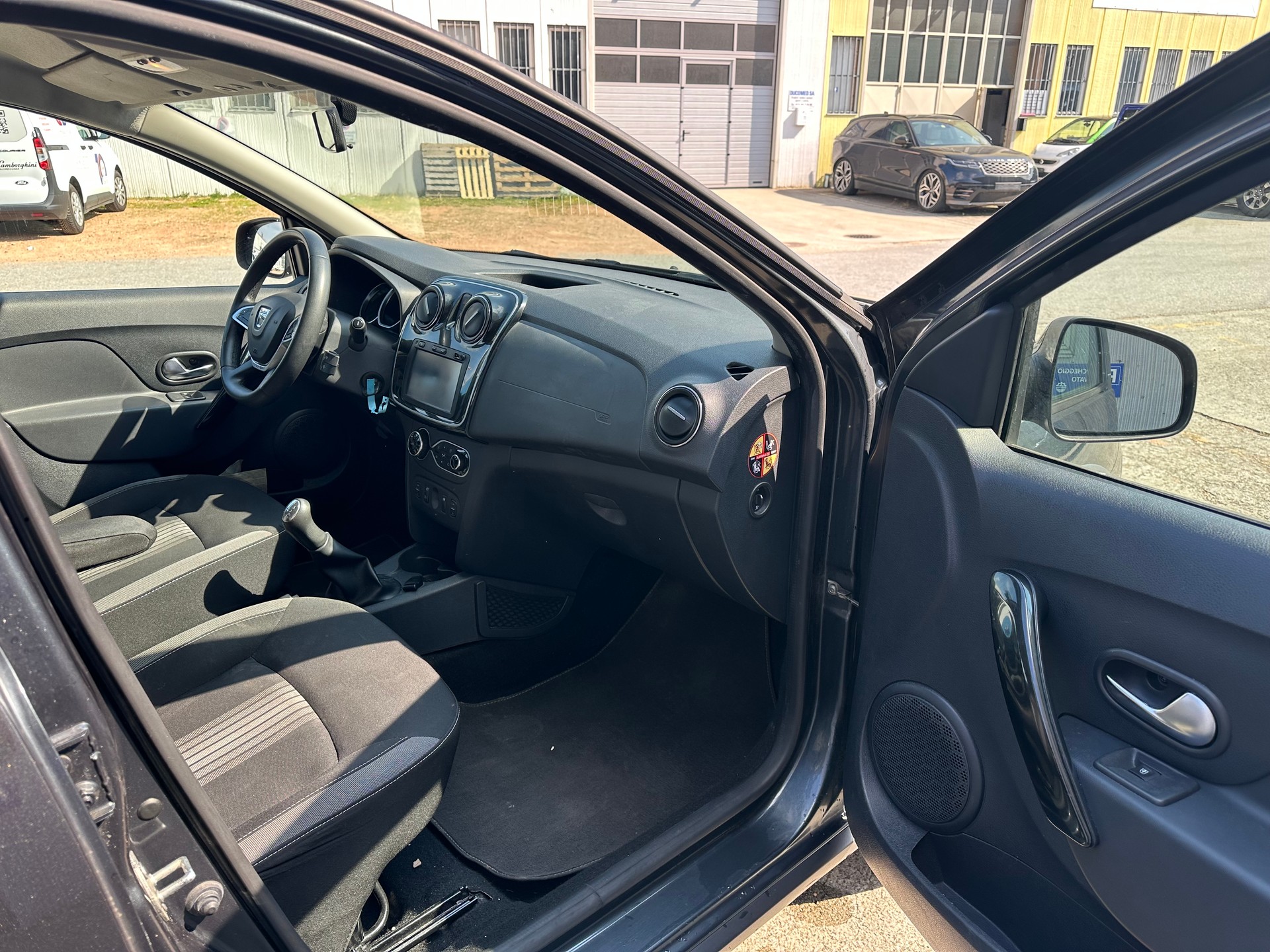 DACIA Sandero TCe 90 Stepway Unlimited 2-image-10