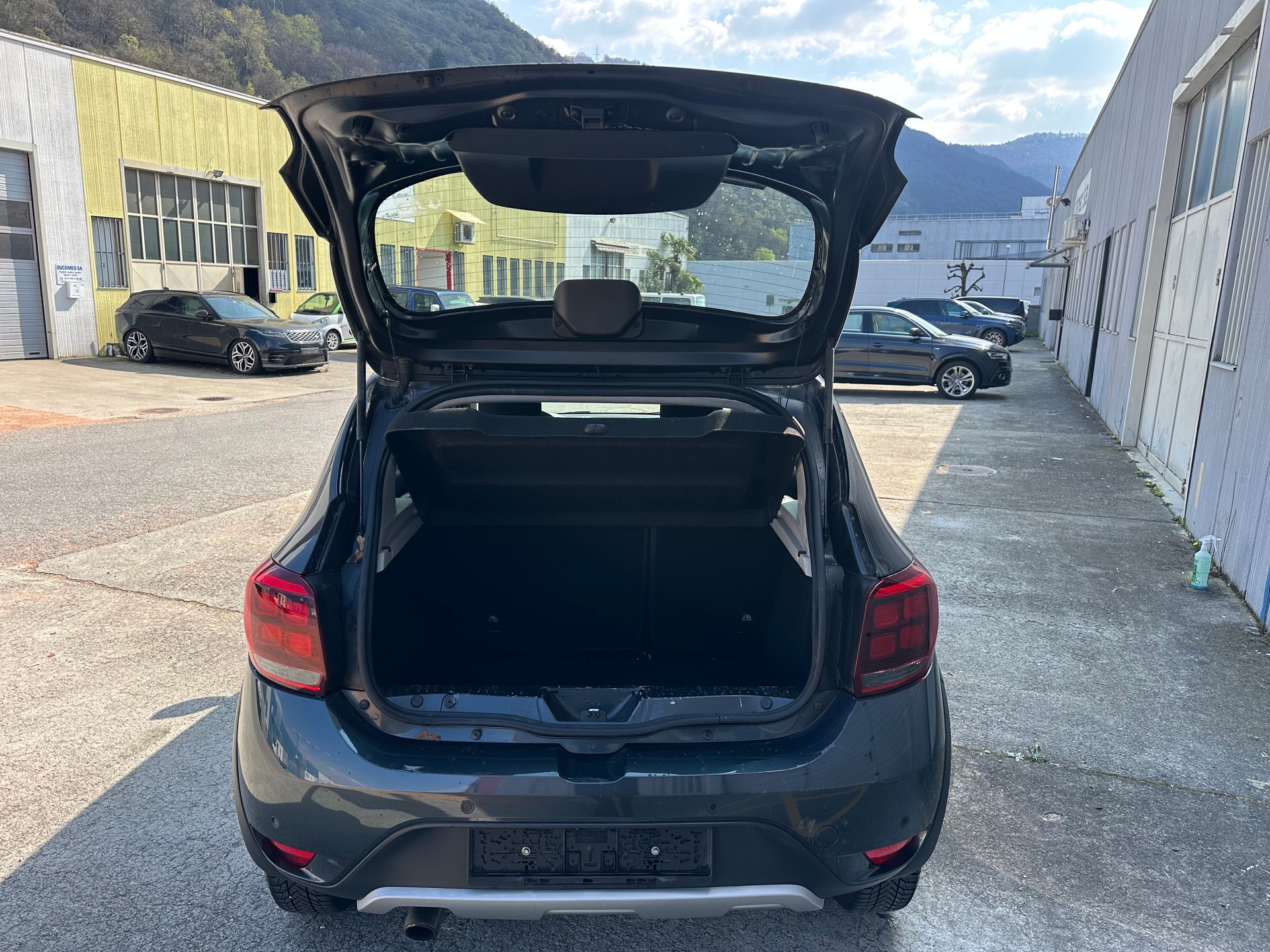 DACIA Sandero TCe 90 Stepway Unlimited 2-image-8