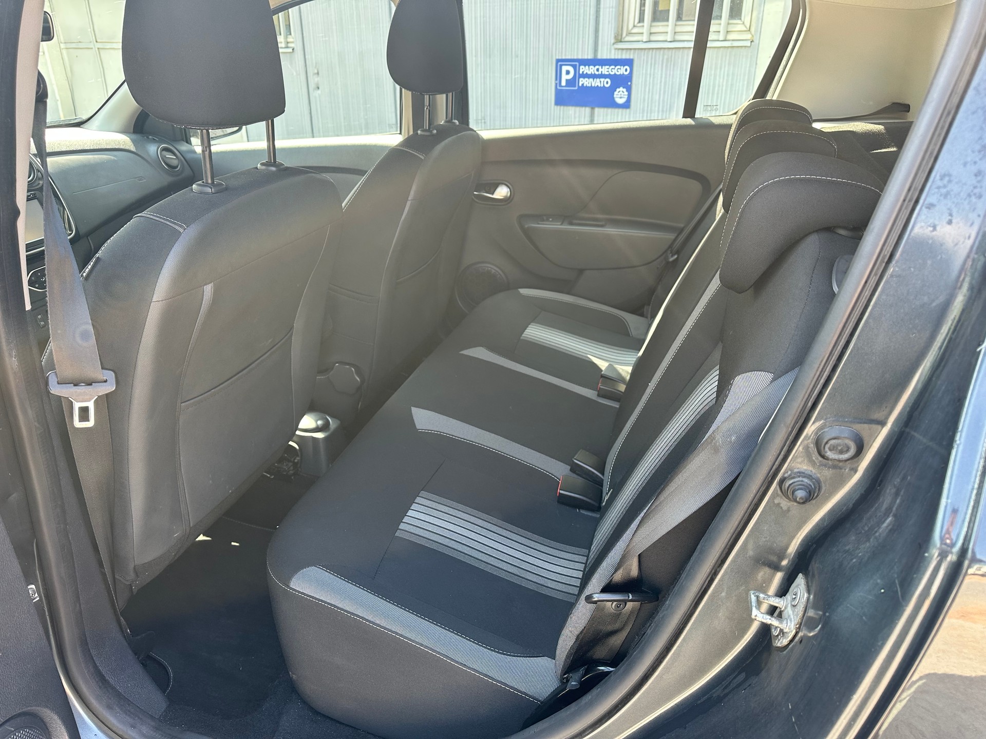 DACIA Sandero TCe 90 Stepway Unlimited 2-image-7