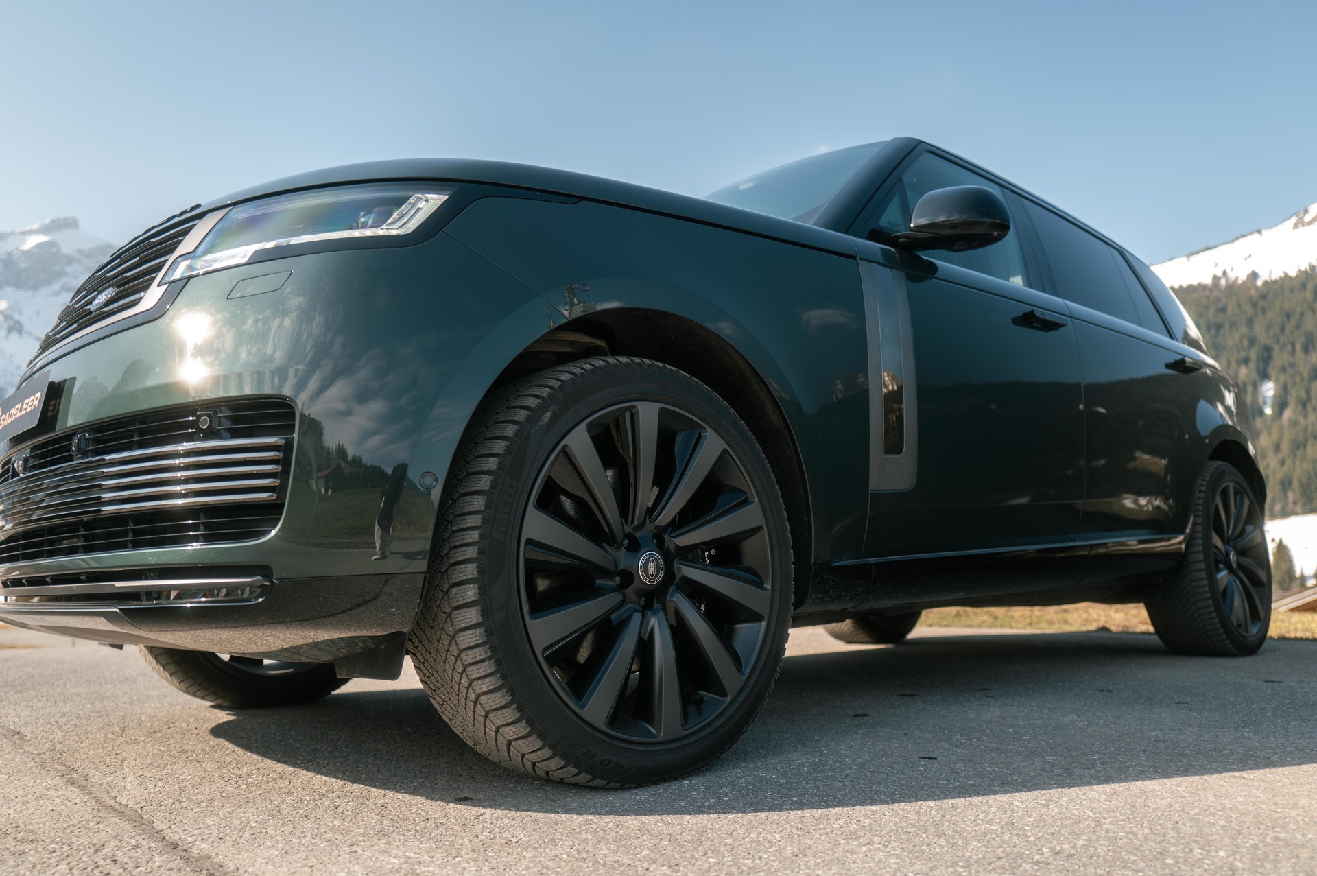 LAND ROVER Range Rover LWB P615 4.4 V8 SV Automatic-image-5