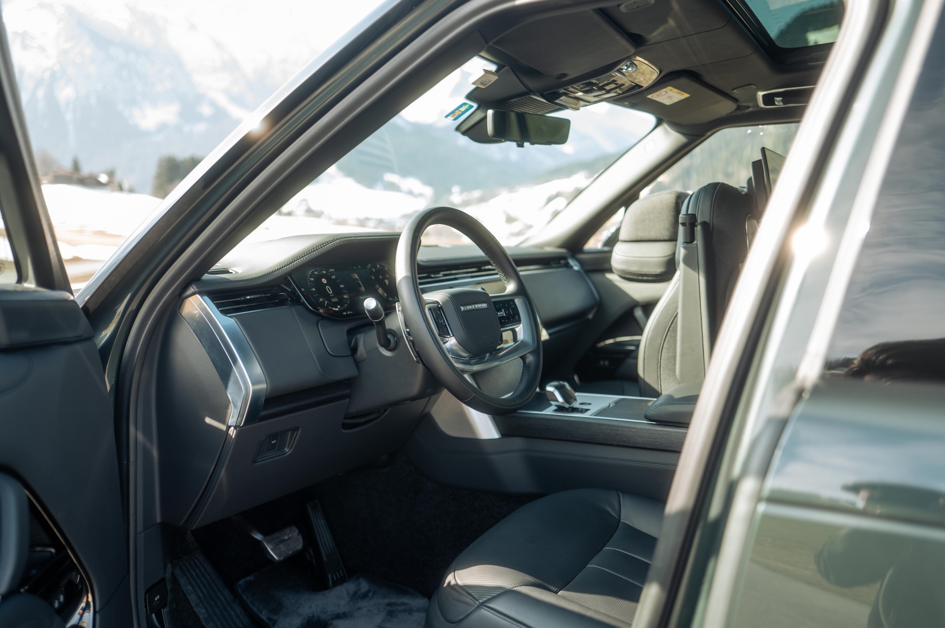 LAND ROVER Range Rover LWB P615 4.4 V8 SV Automatic-image-11