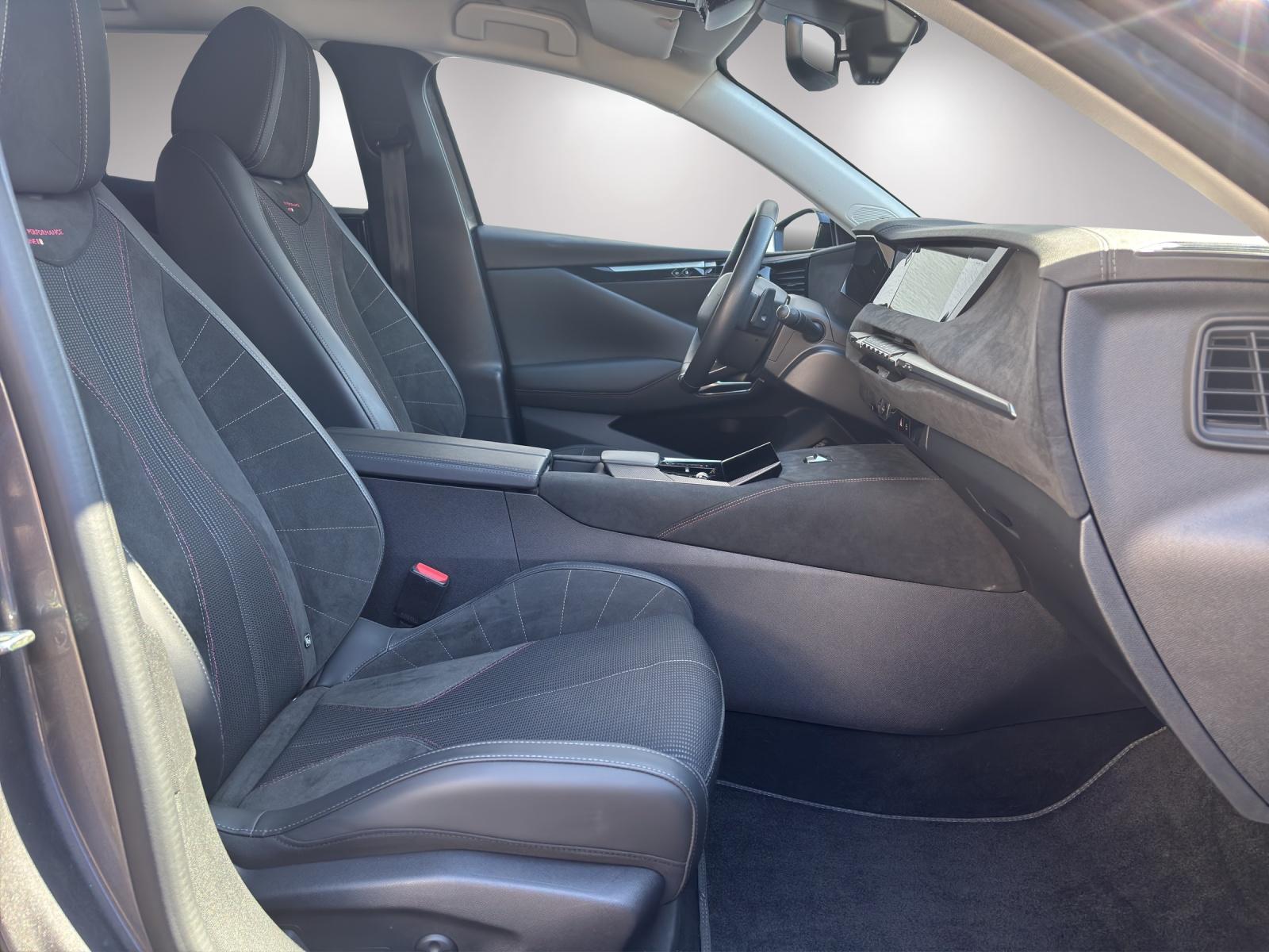 DS AUTOMOBILES 4 1.6 E-Tense Performance Line-image-11