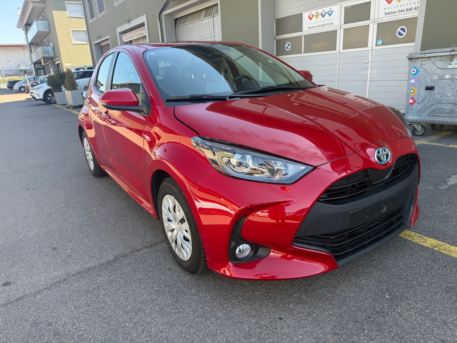 TOYOTA Yaris 1.5 Comfort e-CVT-image-2