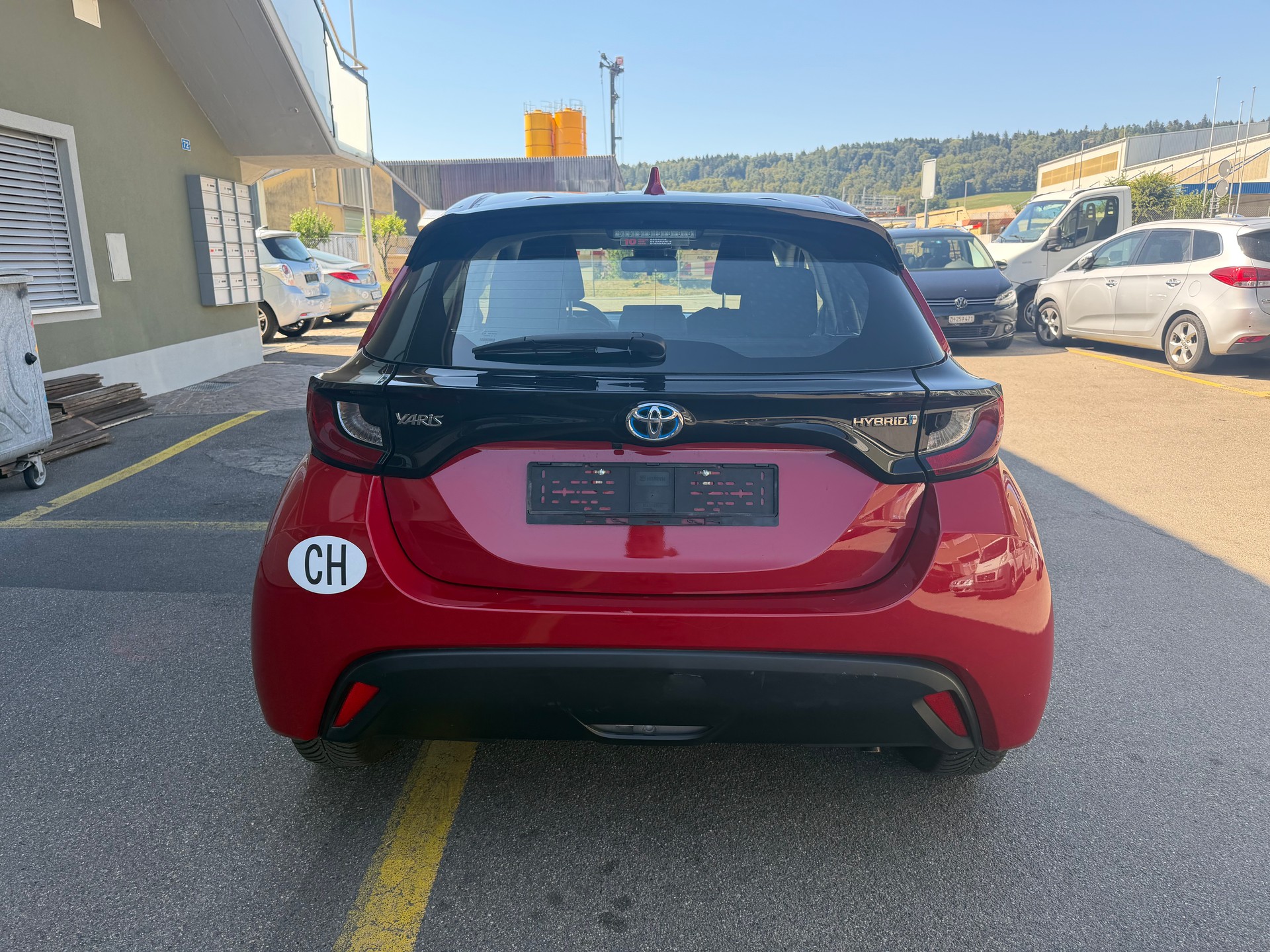 TOYOTA Yaris 1.5 Comfort e-CVT-image-5