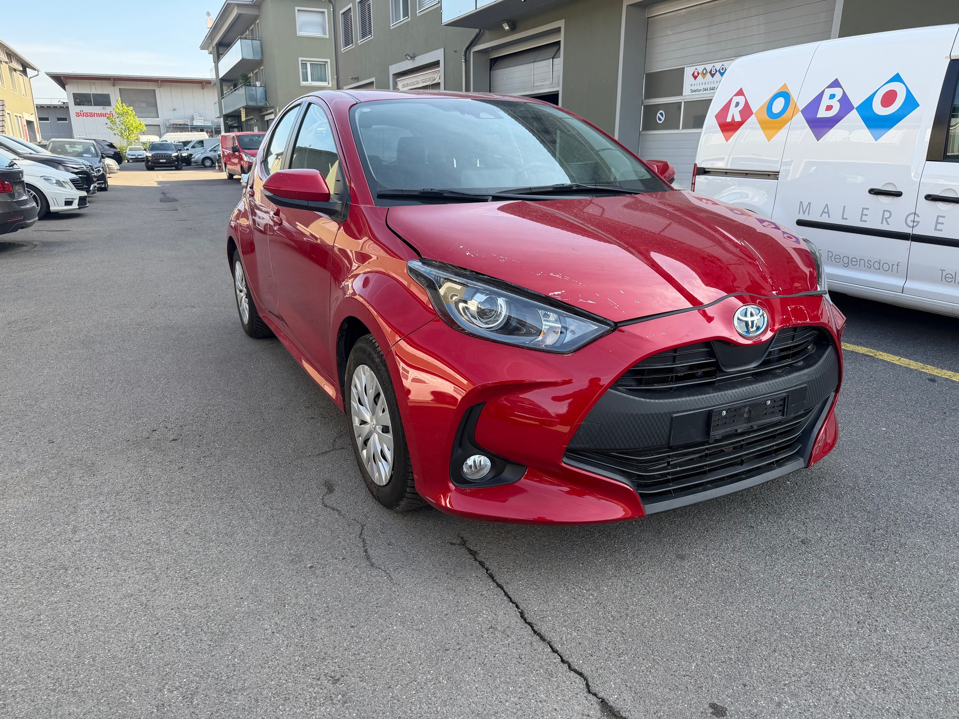 TOYOTA Yaris 1.5 Comfort e-CVT-image-1