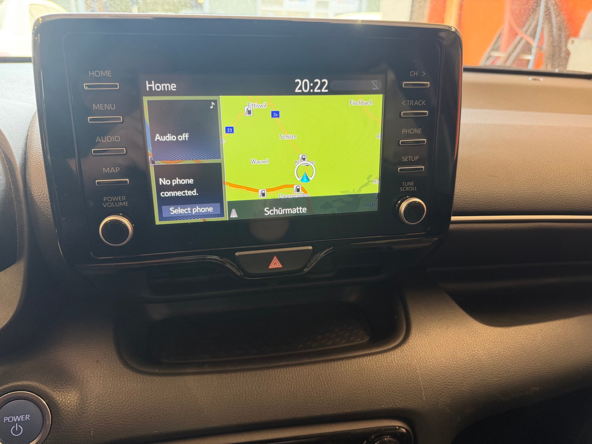 TOYOTA Yaris 1.5 Comfort e-CVT-image-10