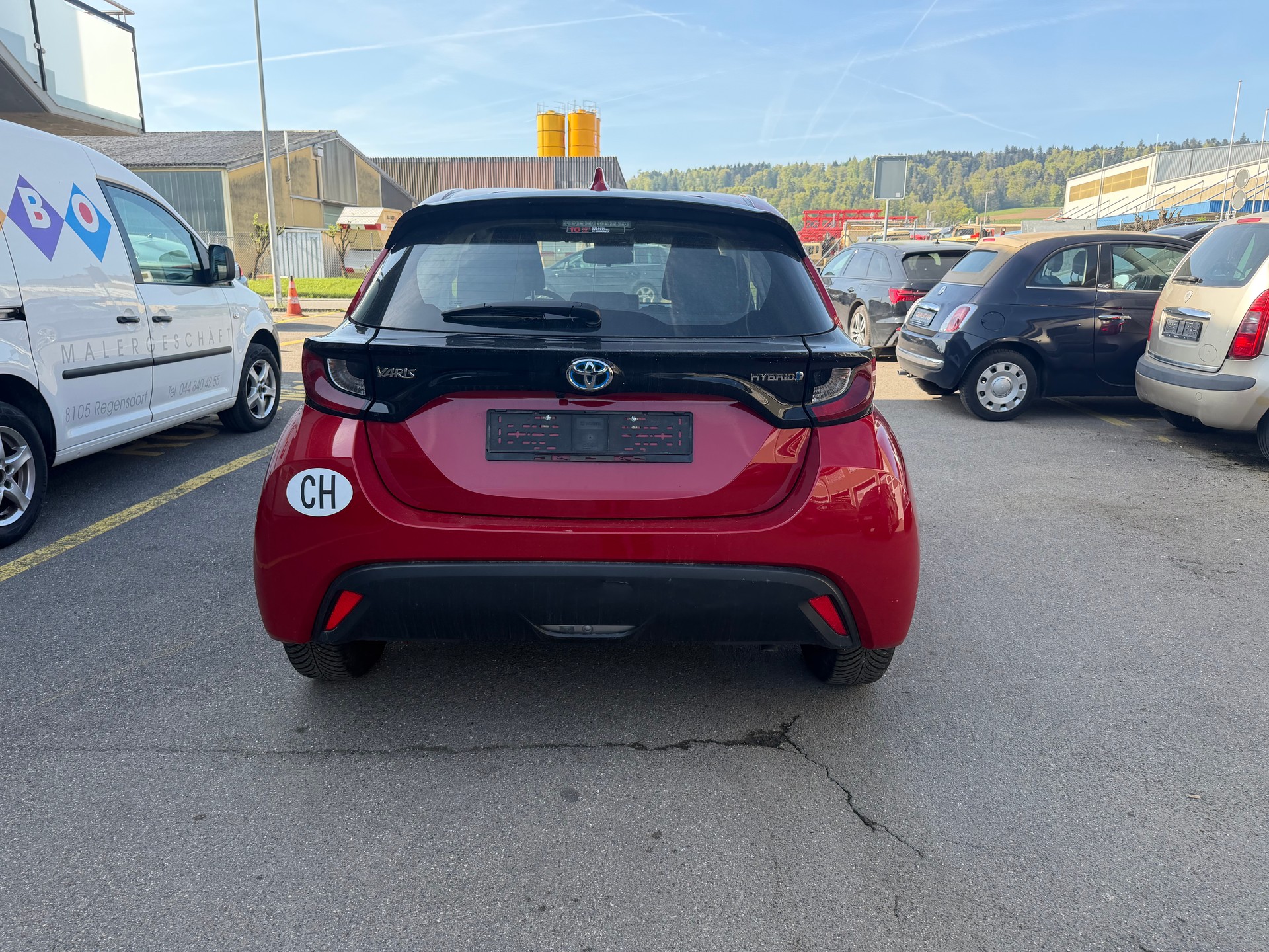 TOYOTA Yaris 1.5 Comfort e-CVT-image-3