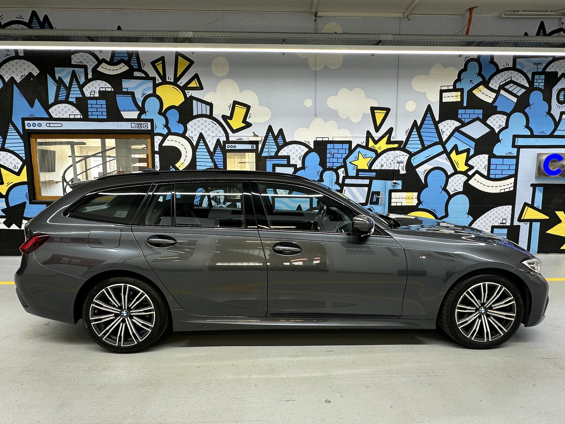 BMW 320d xDrive 48V Touring M Sport Steptronic-showroom-element-2
