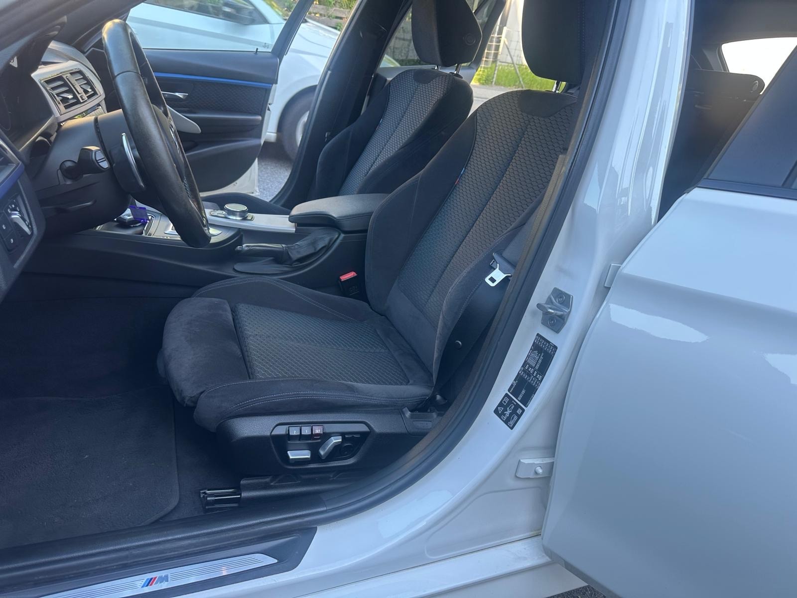 BMW 335d xDrive Touring M Sport Line Steptronic-image-7