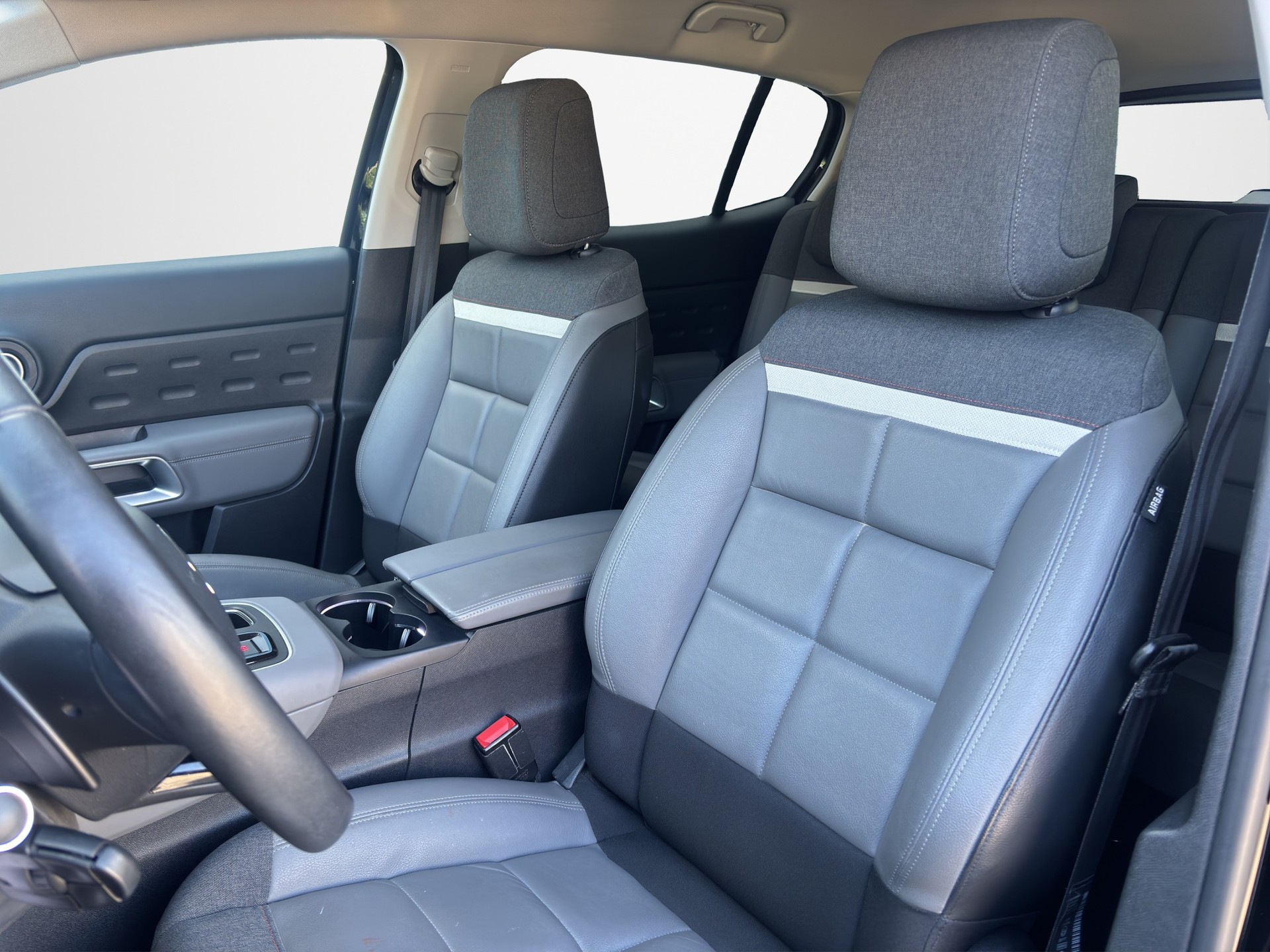CITROEN C5 Aircross 1.6 Plug-in Hybrid Feel Pack-image-5