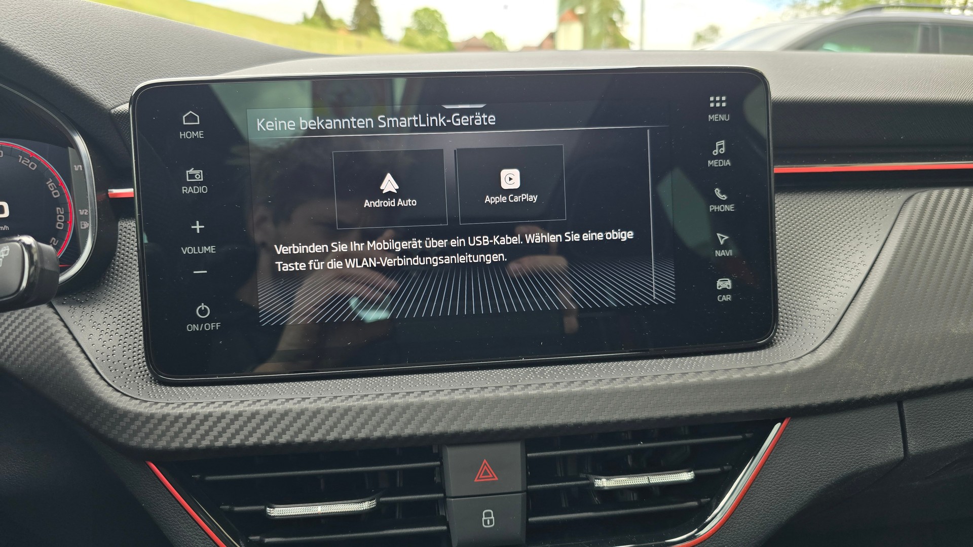 SKODA Kamiq 1.5 TSI Monte Carlo DSG-image-13