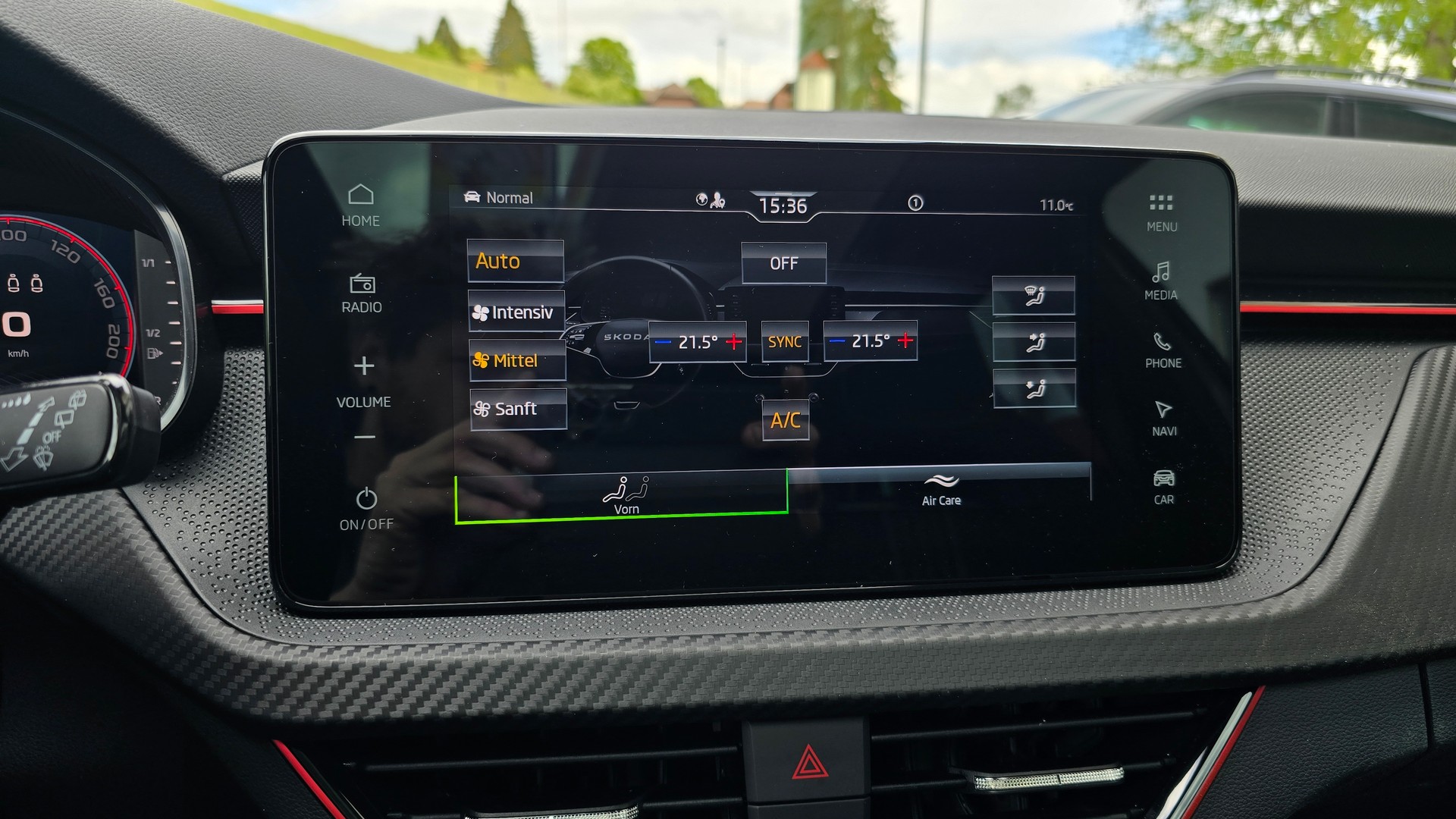 SKODA Kamiq 1.5 TSI Monte Carlo DSG-image-12