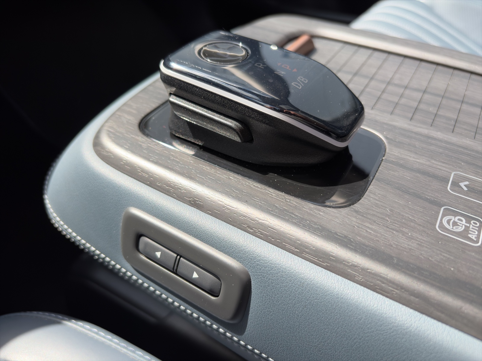 NISSAN Ariya Evolve-image-15