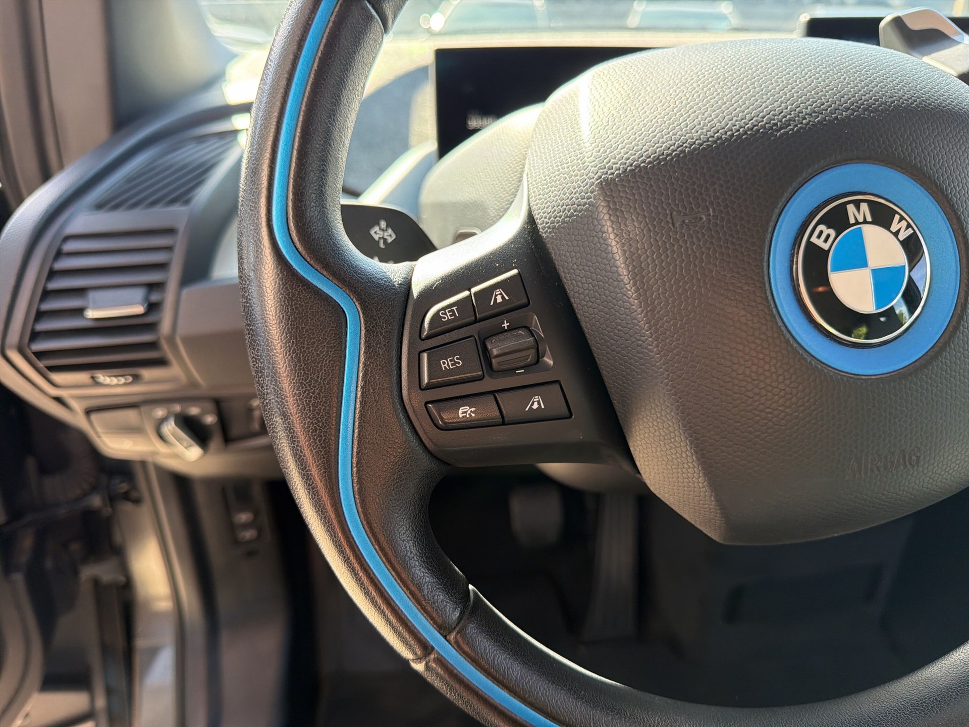 BMW i3 (120Ah)-image-14