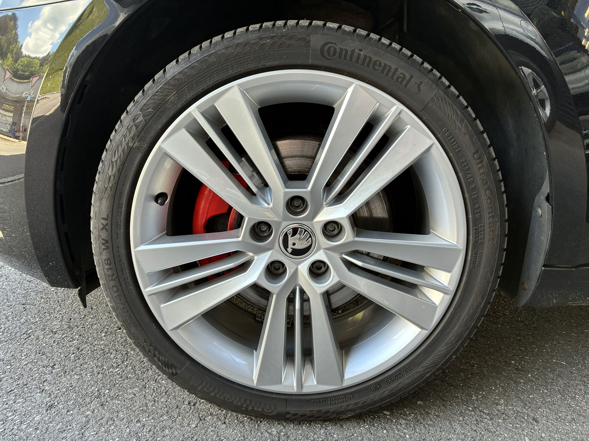 SKODA Octavia Combi 2.0 TSI Style 4x4 DSG-image-13