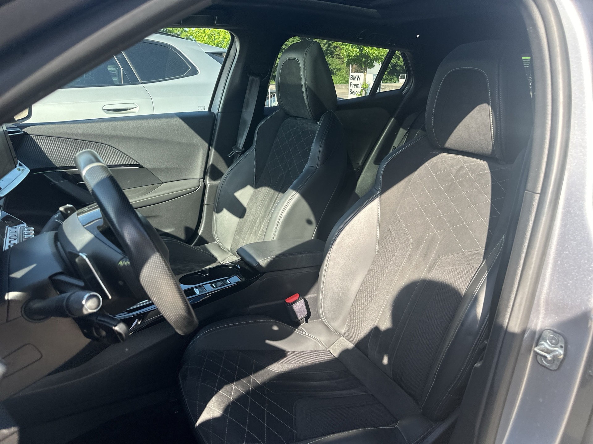 PEUGEOT 2008 1.2 PureTech GT EAT8-image-9