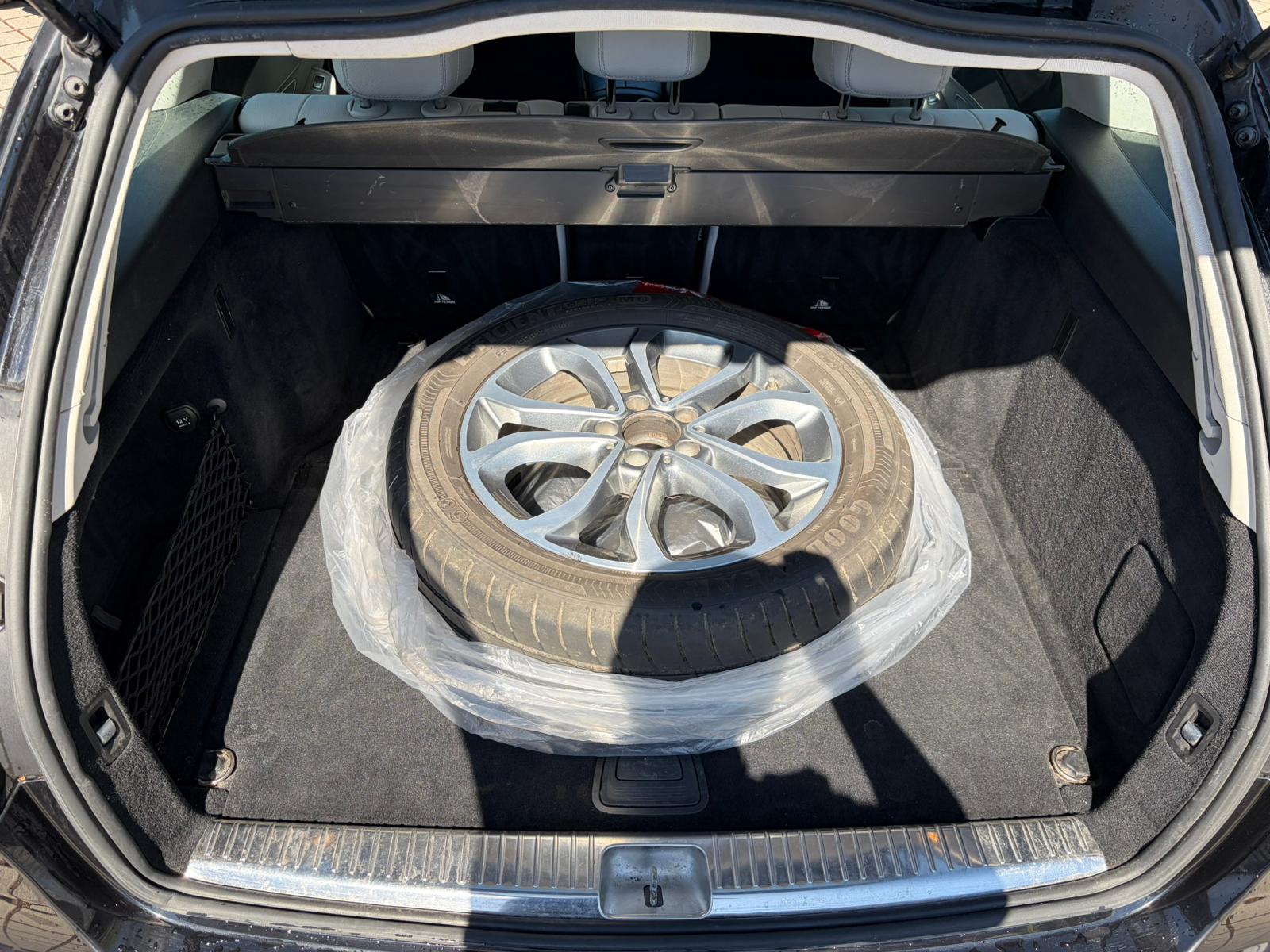 MERCEDES-BENZ C 220 BlueTEC Avantgarde 7G-Tronic-image-15