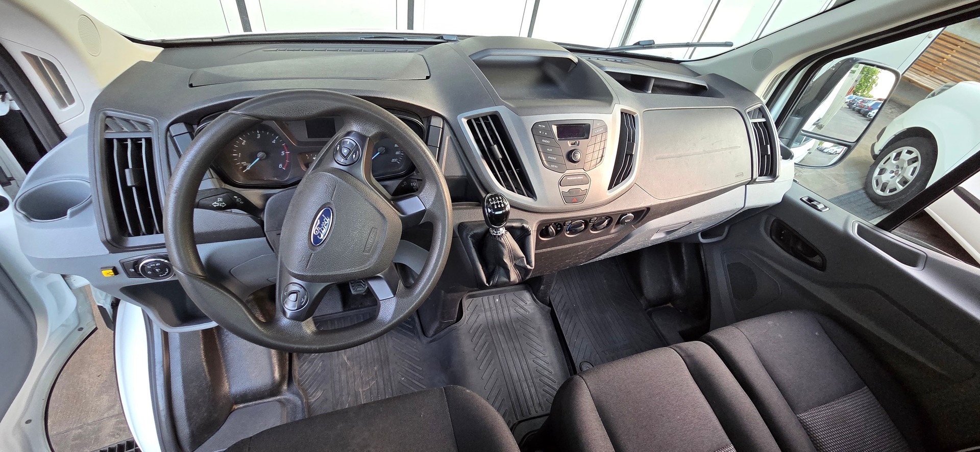 FORD Transit 350 L4 Trend 2.0 TDCi 130 FWD-image-13