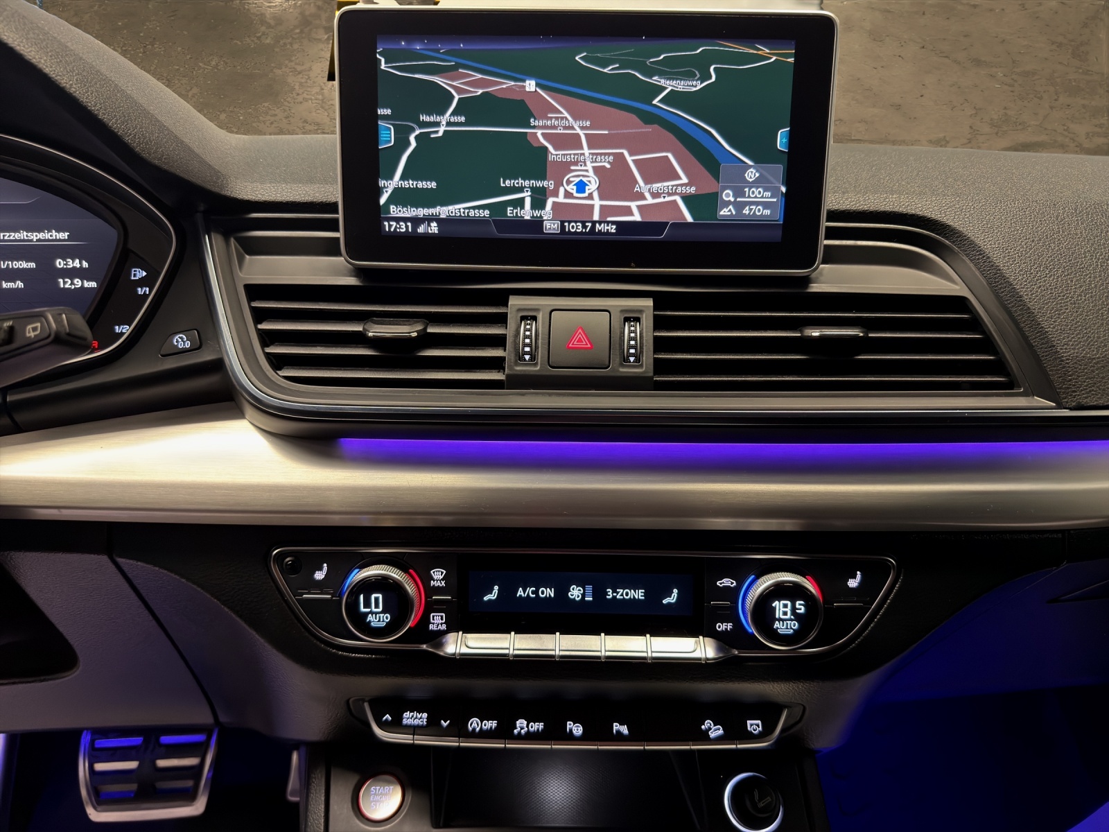 AUDI SQ5 3.0 TFSI quattro S-tronic-image-11