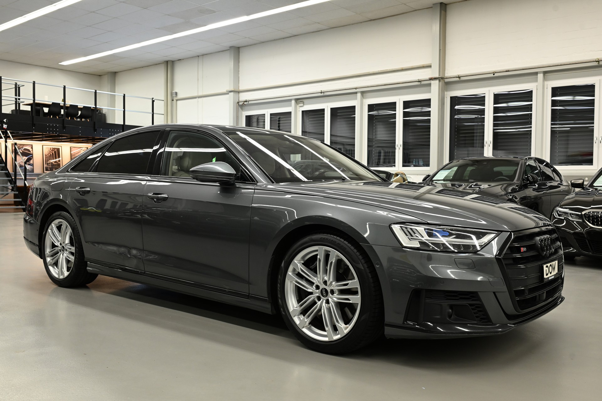 AUDI S8 4.0 V8 TFSI quattro T-Tronic-showroom-element-1
