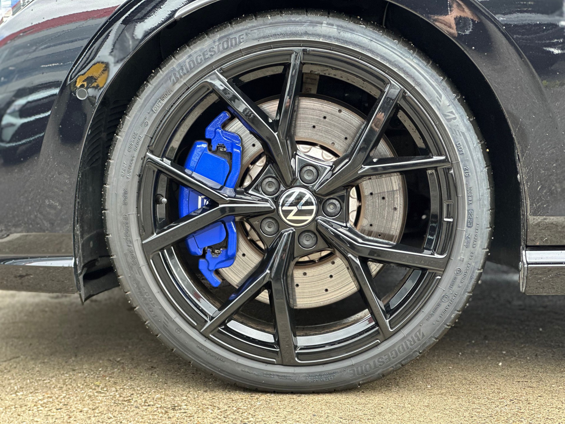 VW Golf 2.0 TSI R DSG 4Motion R Performance-image-15
