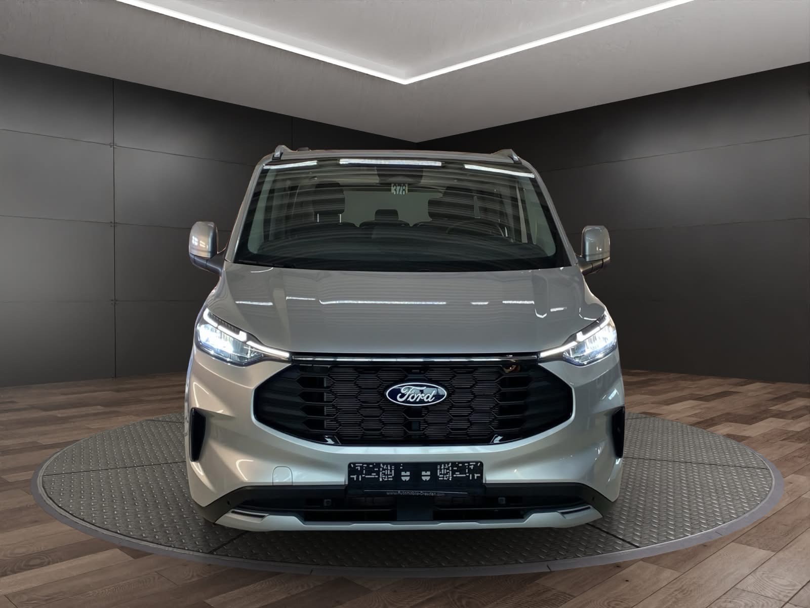FORD Tourneo Bus 320 L1H1 Active Automat 4x4-image-7