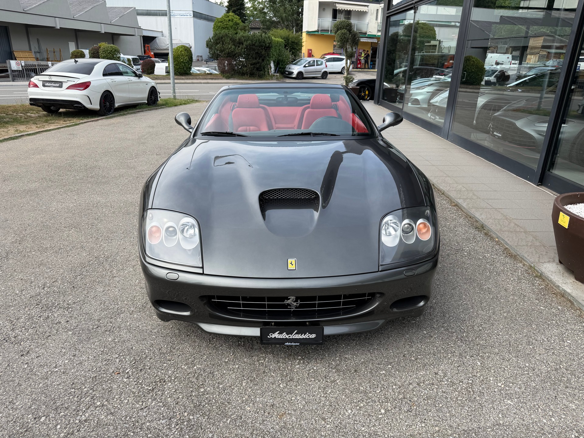 FERRARI 575 Superamerica-showroom-element-1
