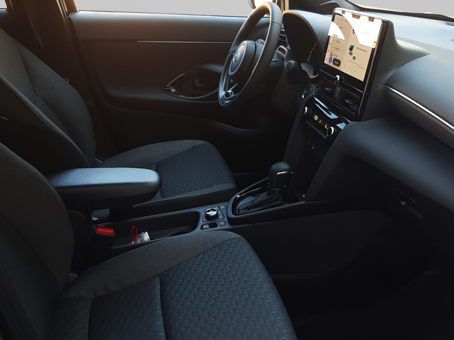 TOYOTA Yaris Cross 1.5 VVT-i HSD Trend AWD-i-image-15