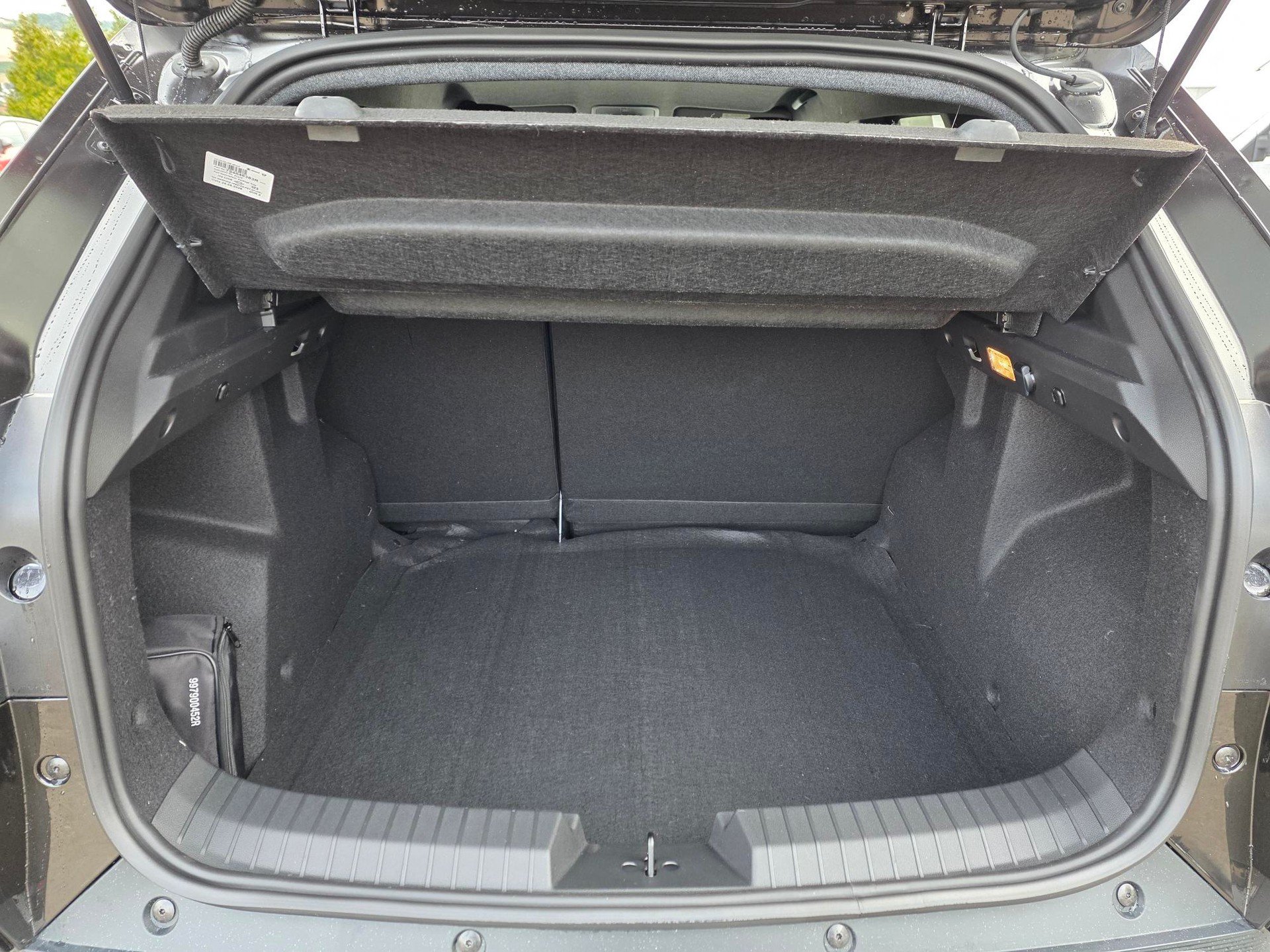 DACIA Duster 1.2 Hybrid Journey 4WD-image-9