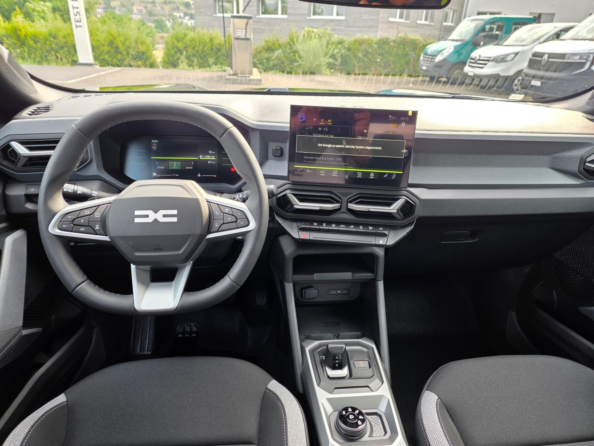 DACIA Duster 1.2 Hybrid Journey 4WD-image-7