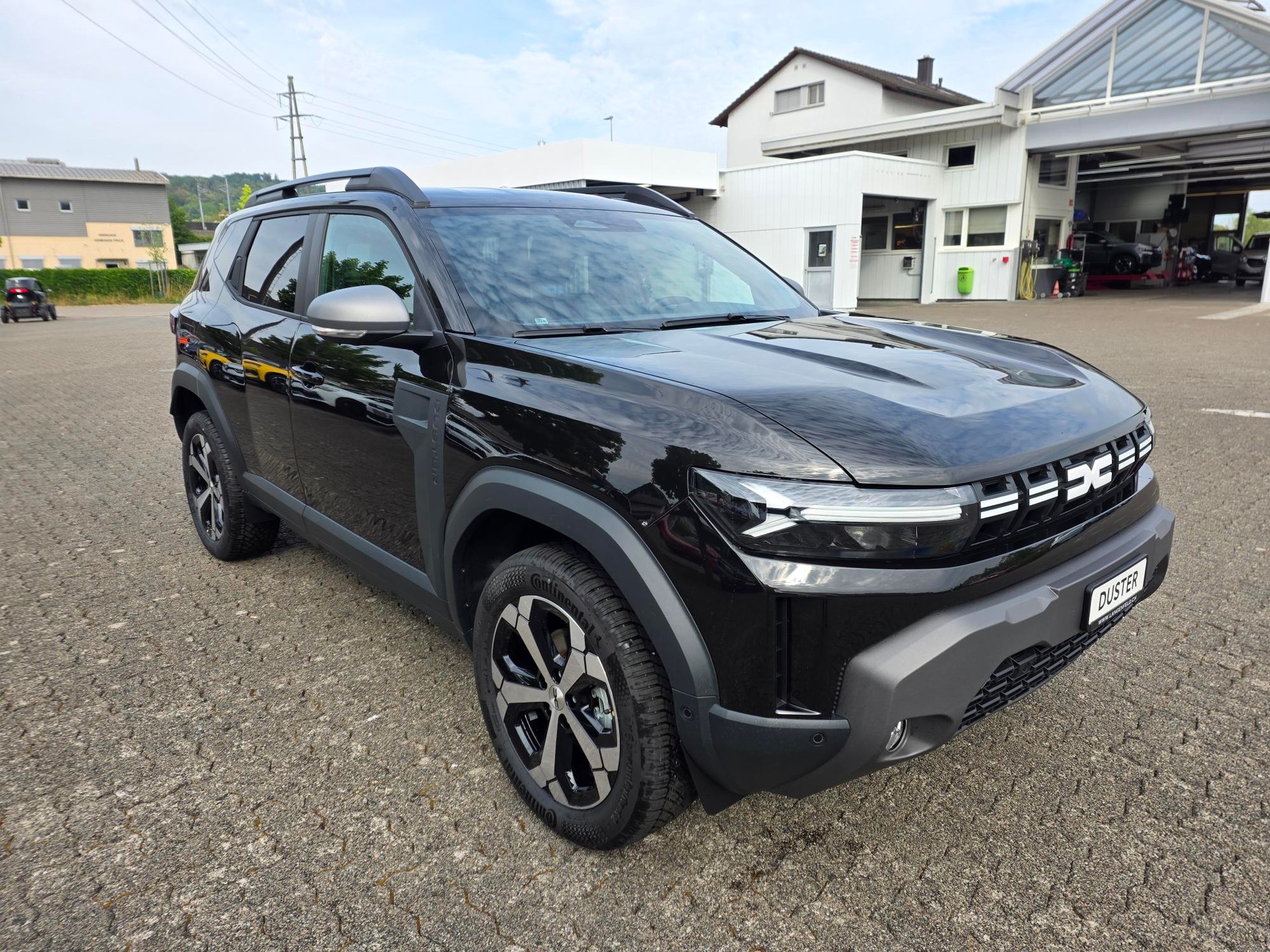 DACIA Duster 1.2 Hybrid Journey 4WD-image-4