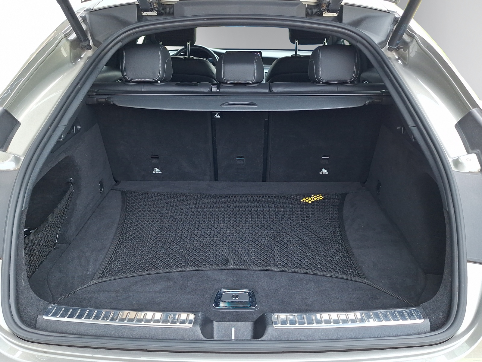 MERCEDES-BENZ GLC 300 AMG Line 4m Coupé-image-14