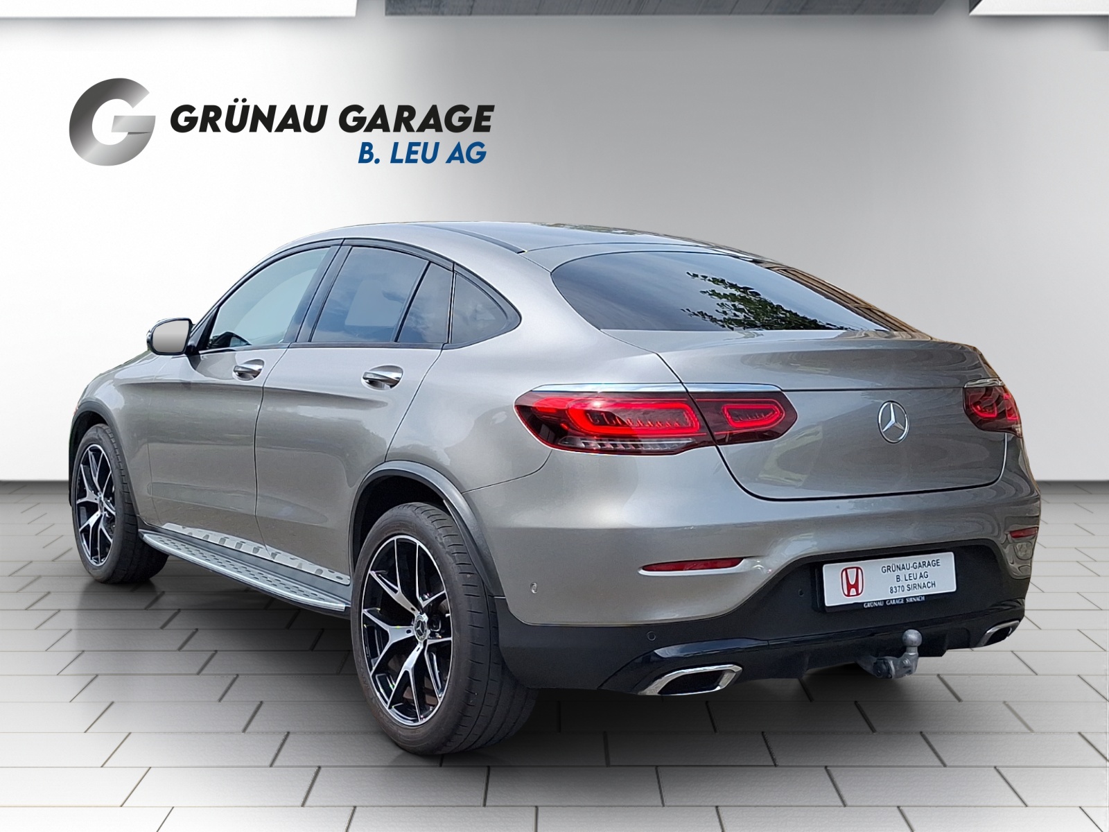MERCEDES-BENZ GLC 300 AMG Line 4m Coupé-image-2