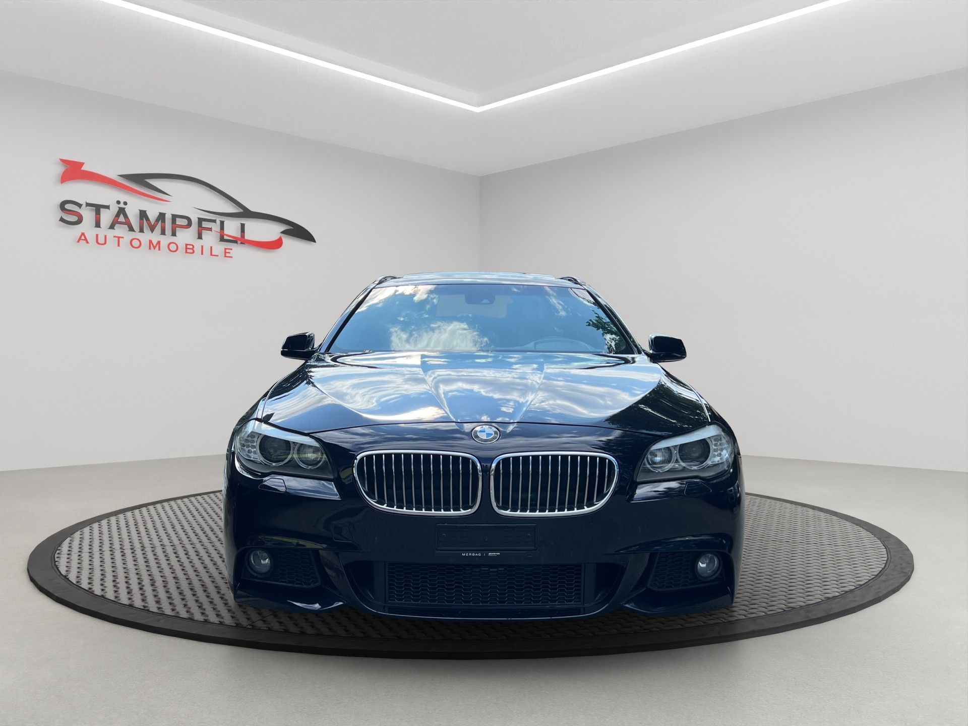 BMW 530d xDrive Touring Steptronic-image-3