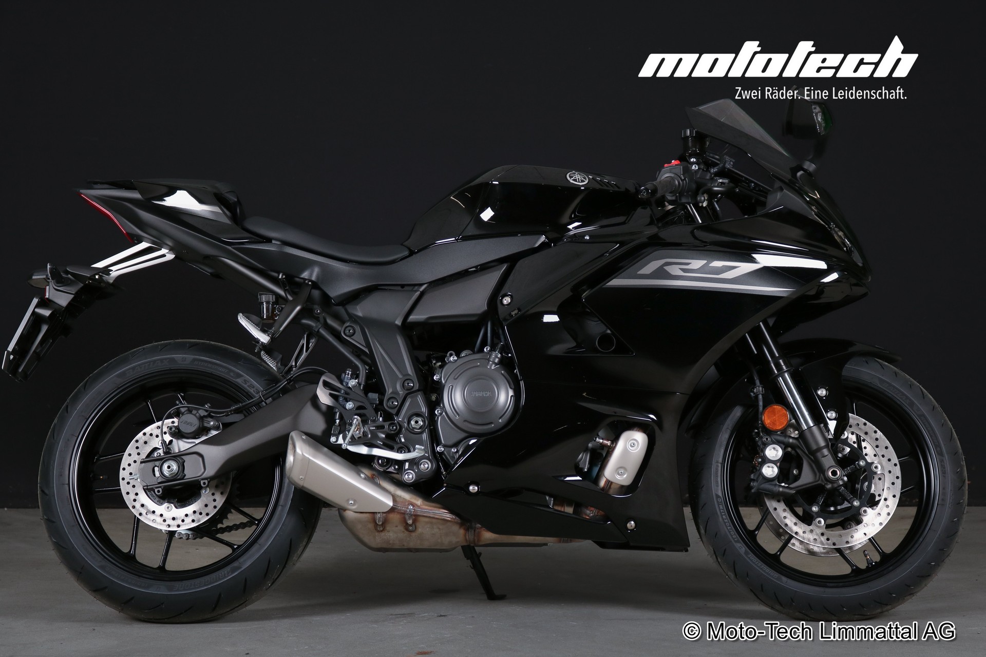 YAMAHA YZF-R7 (35kW)-image-1