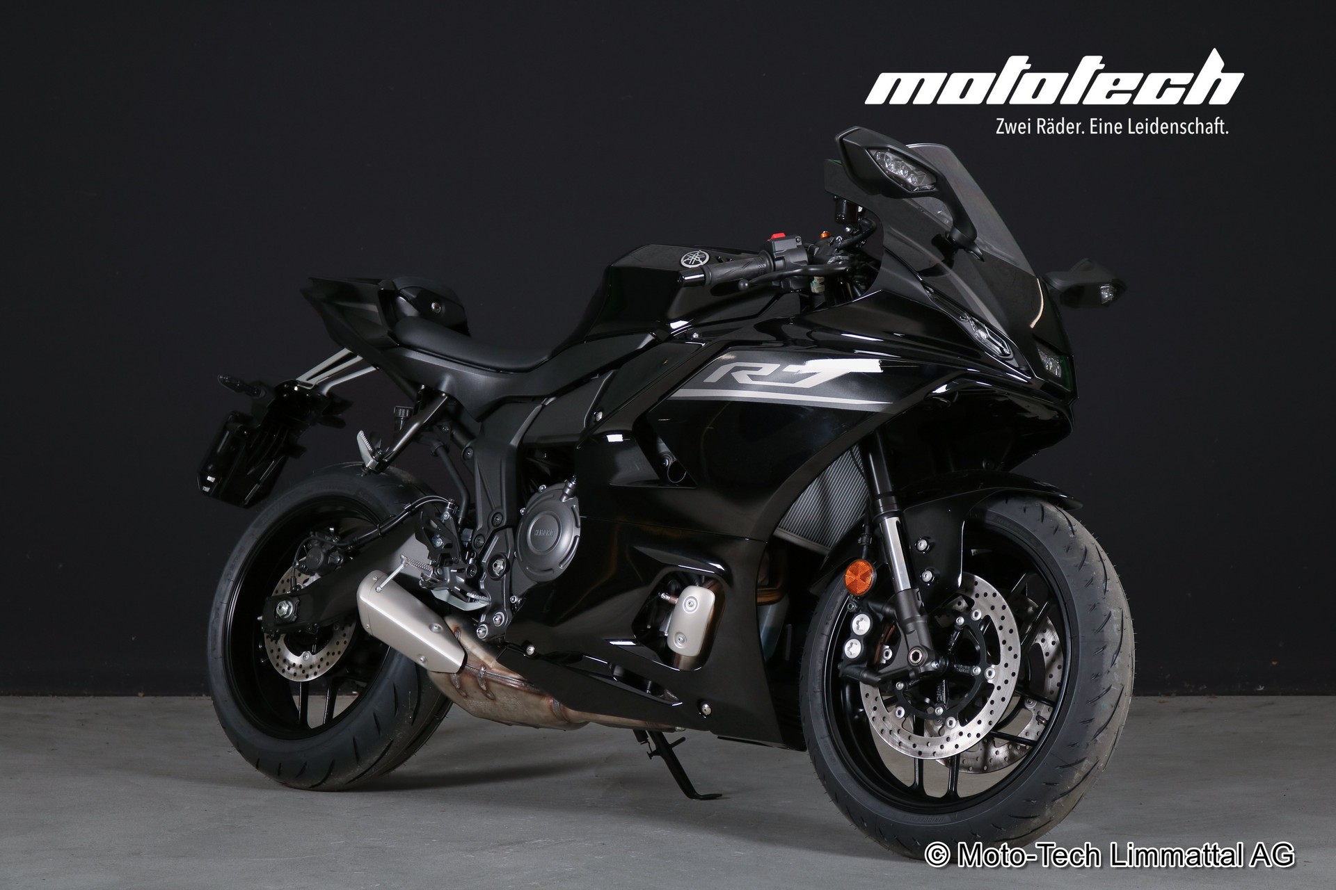 YAMAHA YZF-R7 (35kW)-image-0