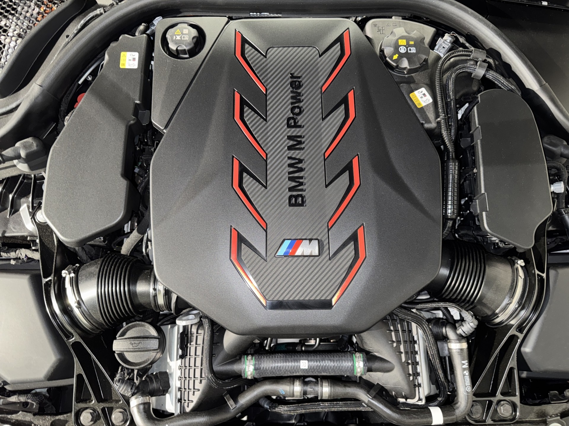 BMW M5 xDrive Touring-image-21