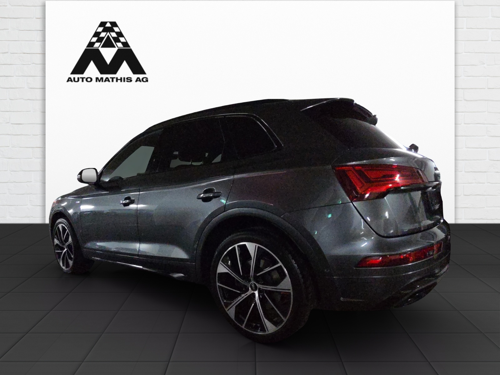 AUDI Q5 45 TFSI S-line quattro S-tronic-showroom-element-3