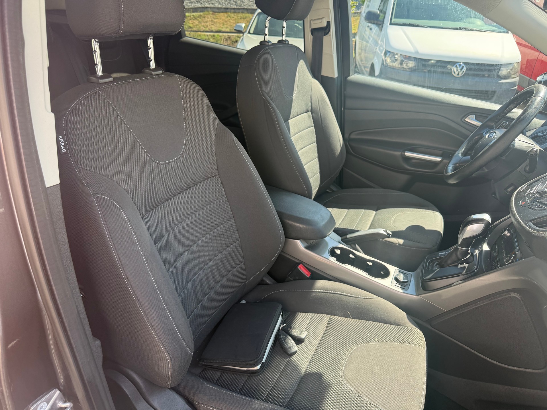 FORD Kuga 2.0 TDCi Freetech 4WD PowerShift-image-9