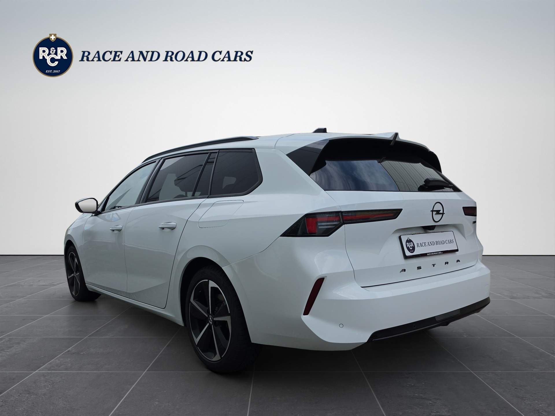OPEL Astra Sports Tourer 1.6 T PHEV 180 GS-showroom-element-3