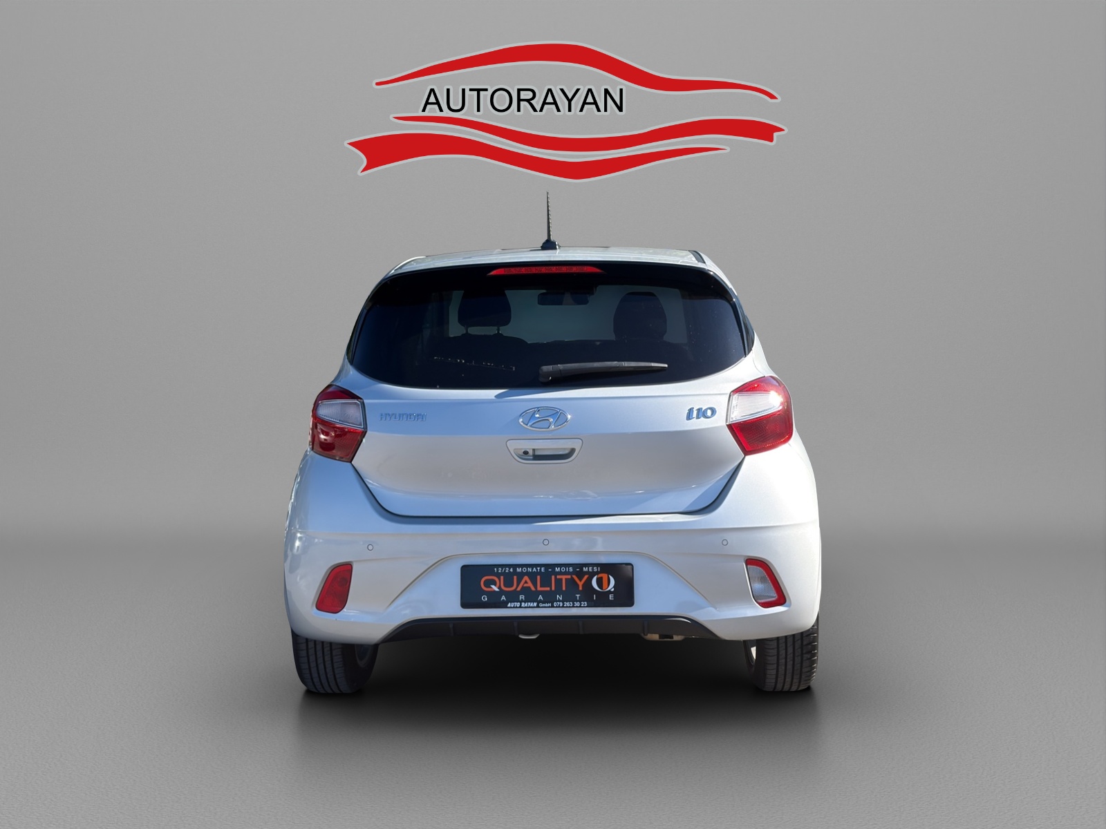 HYUNDAI i10 1.2 Amplia Automat-image-3