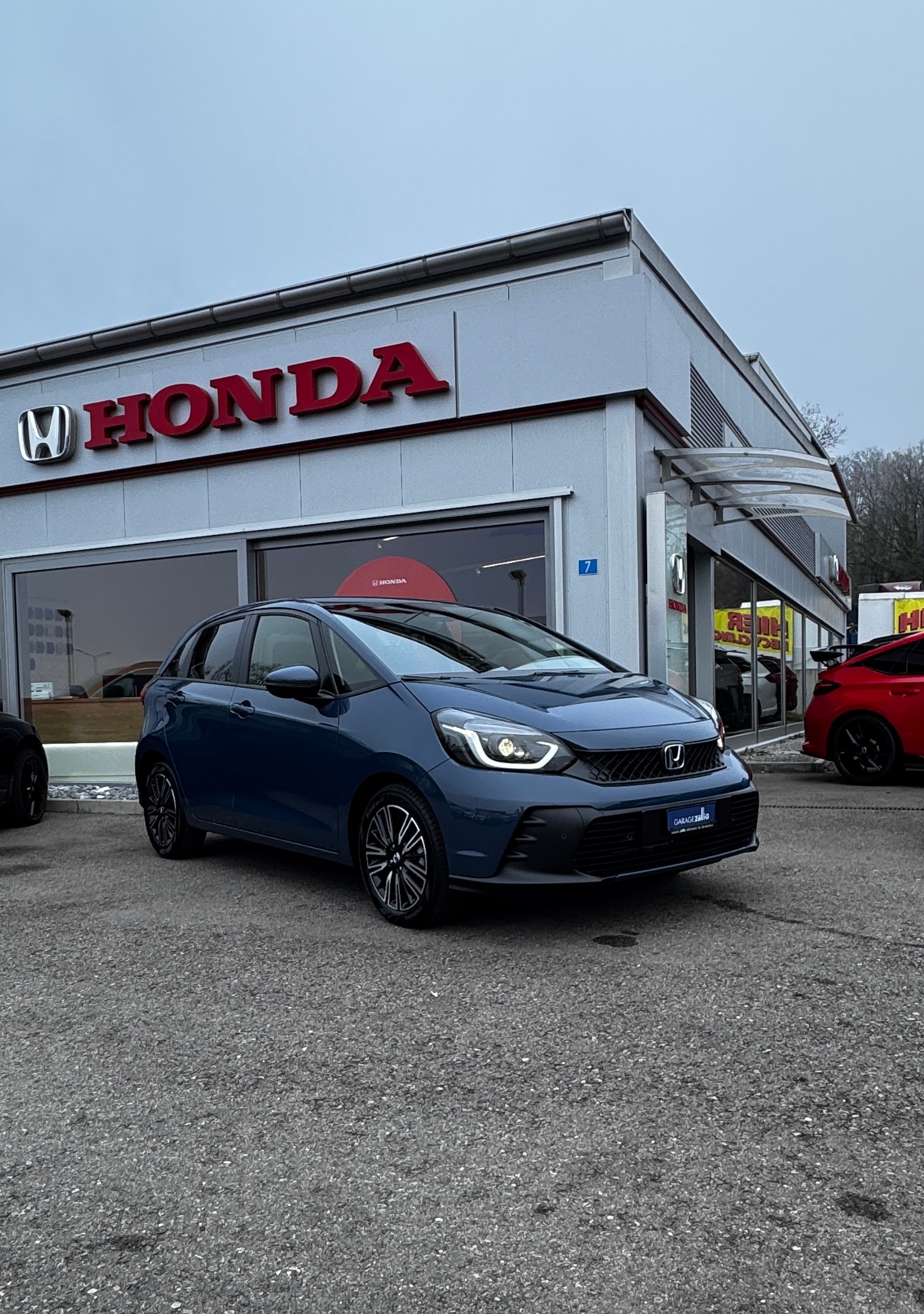 HONDA Jazz 1.5i-MMD Advance E-CVT Modell 2027 1.9% Leasing Aktion unschlagbar mit 8 Jahren Garantie-showroom-element-1