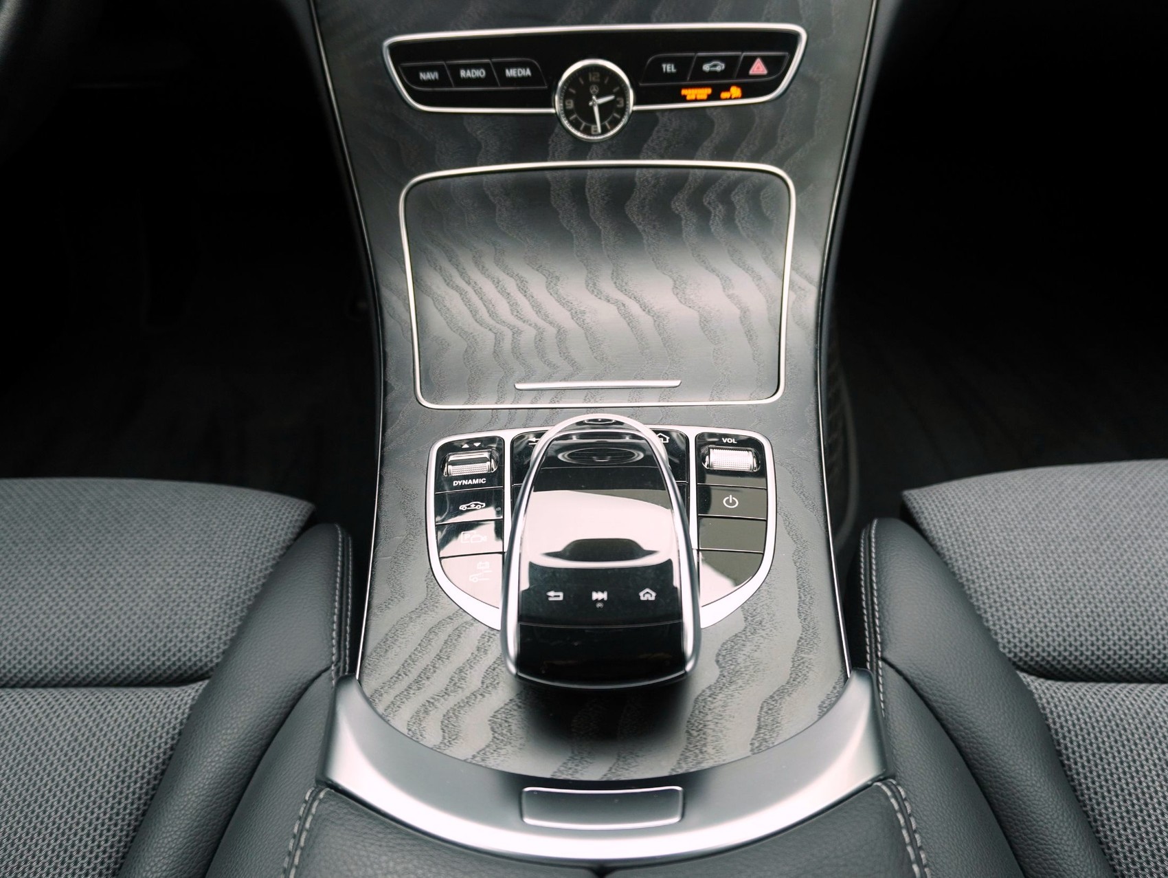 MERCEDES-BENZ C-Klasse C 300 de Avantgarde Kombi-image-14