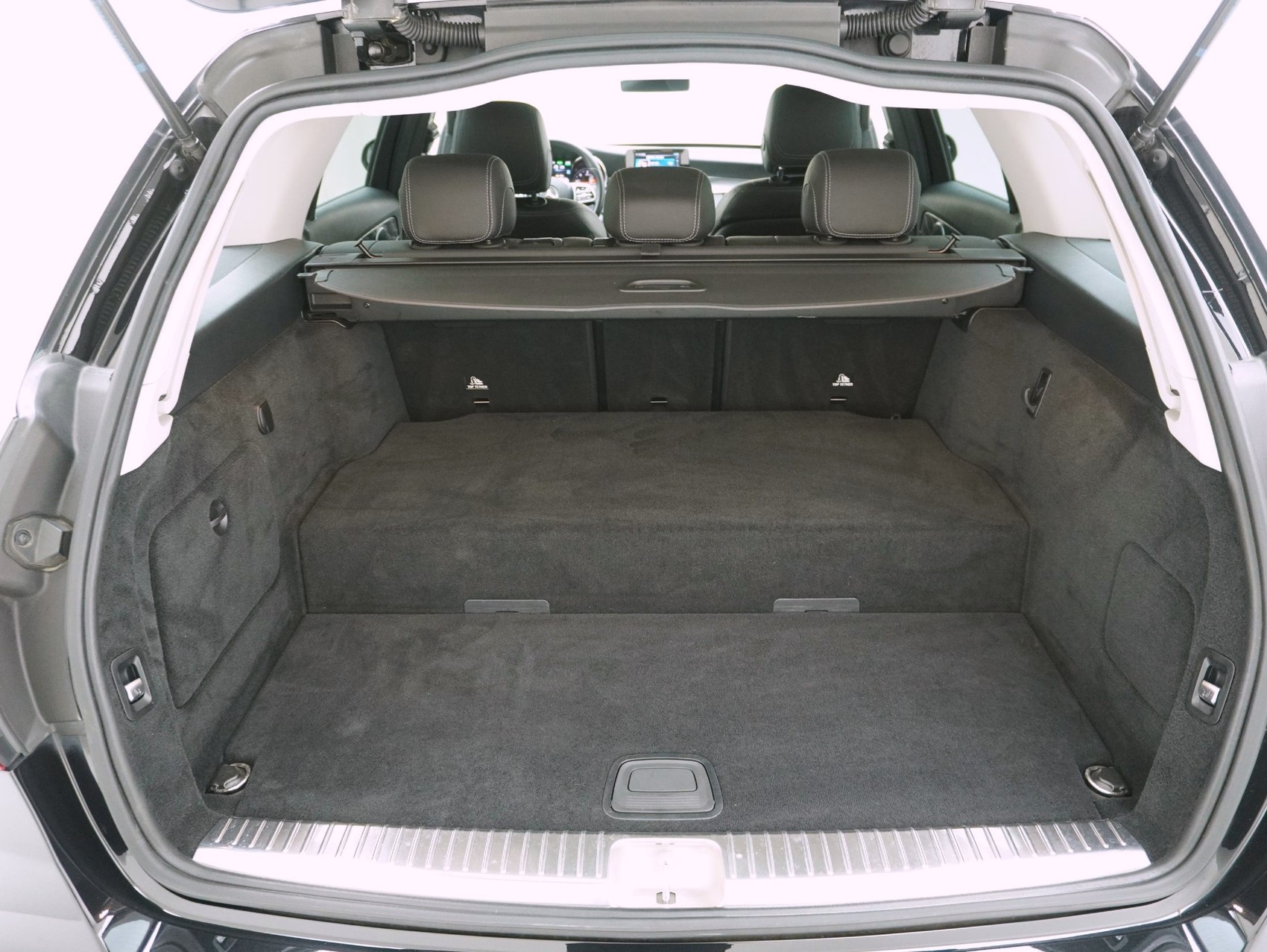 MERCEDES-BENZ C-Klasse C 300 de Avantgarde Kombi-image-11
