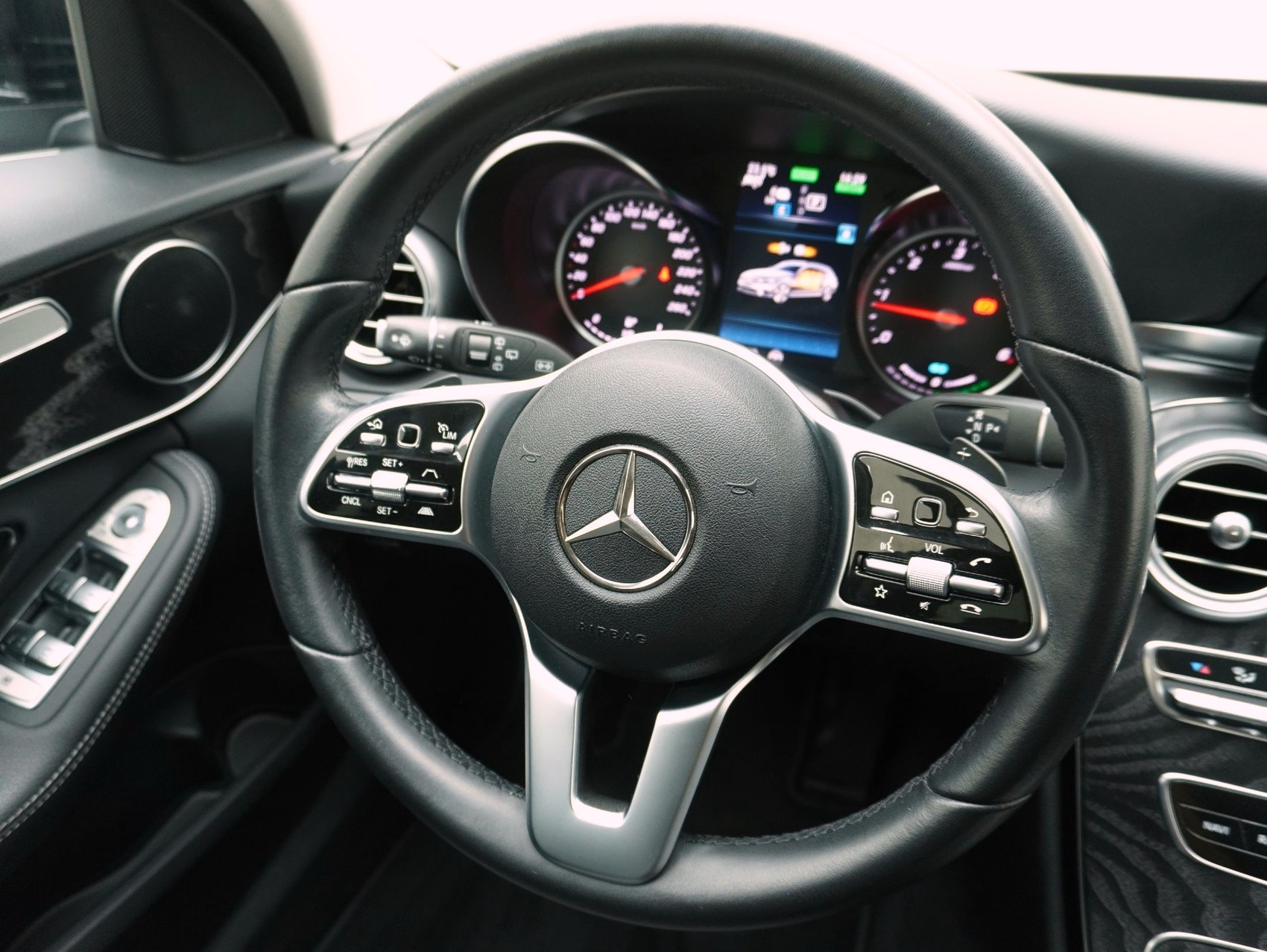 MERCEDES-BENZ C-Klasse C 300 de Avantgarde Kombi-image-9