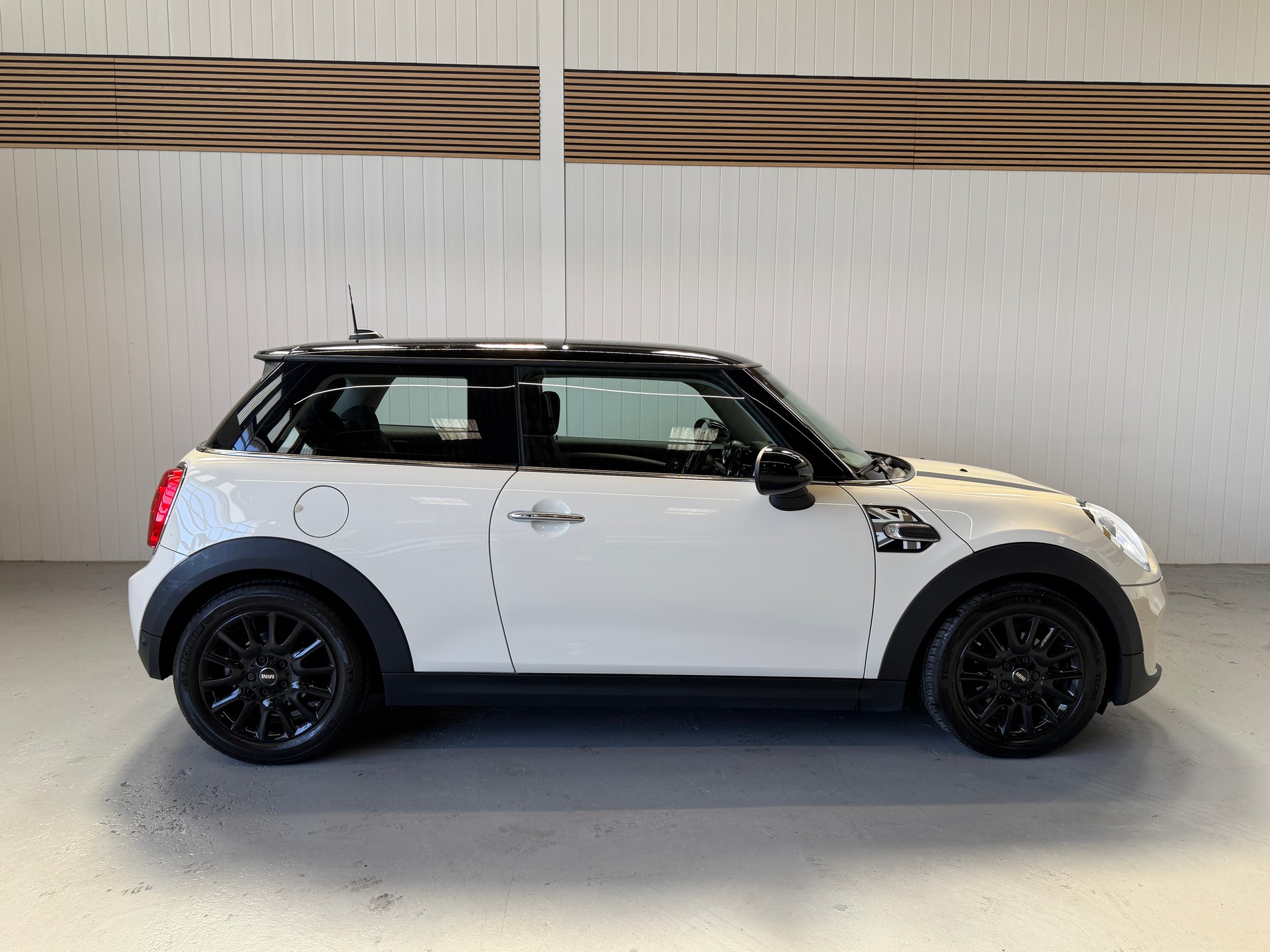 MINI Cooper 1.5 Automatik-image-6